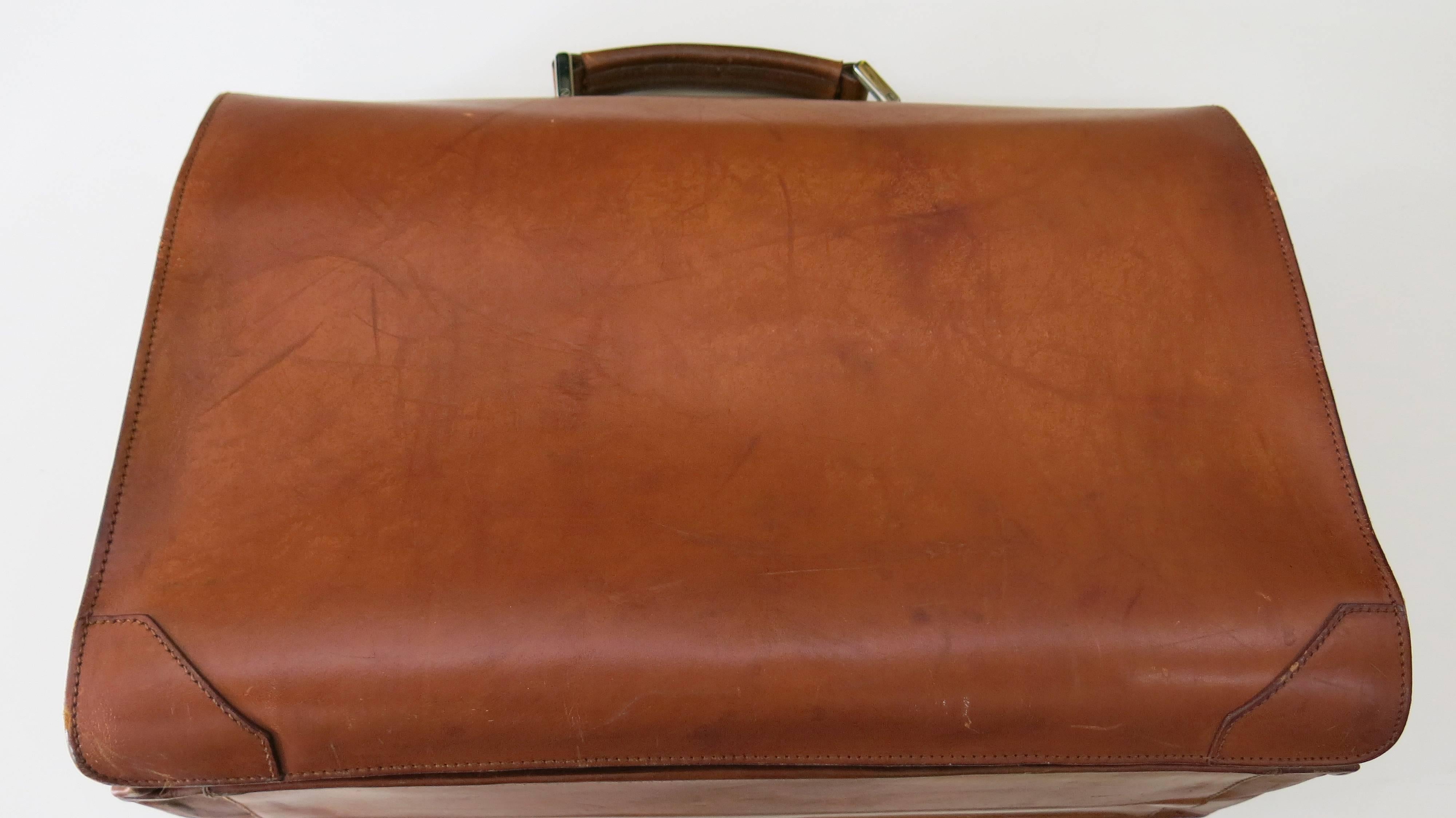 Prada Brown Leather Top Handle Carry-On Bag In Good Condition In Brooklyn, NY