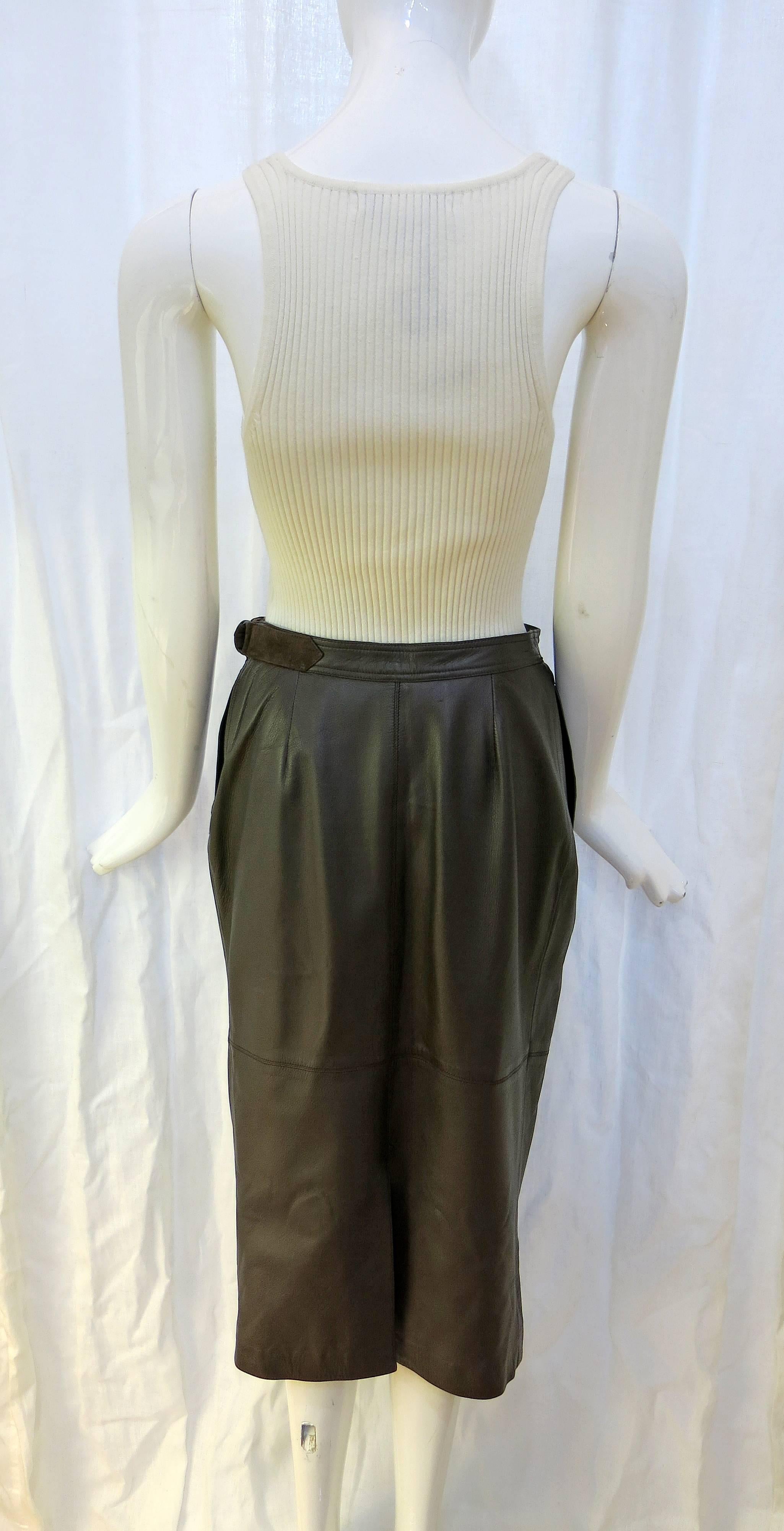 Black 1980s Gucci Knee Length Brown Leather Adjustable Skirt For Sale