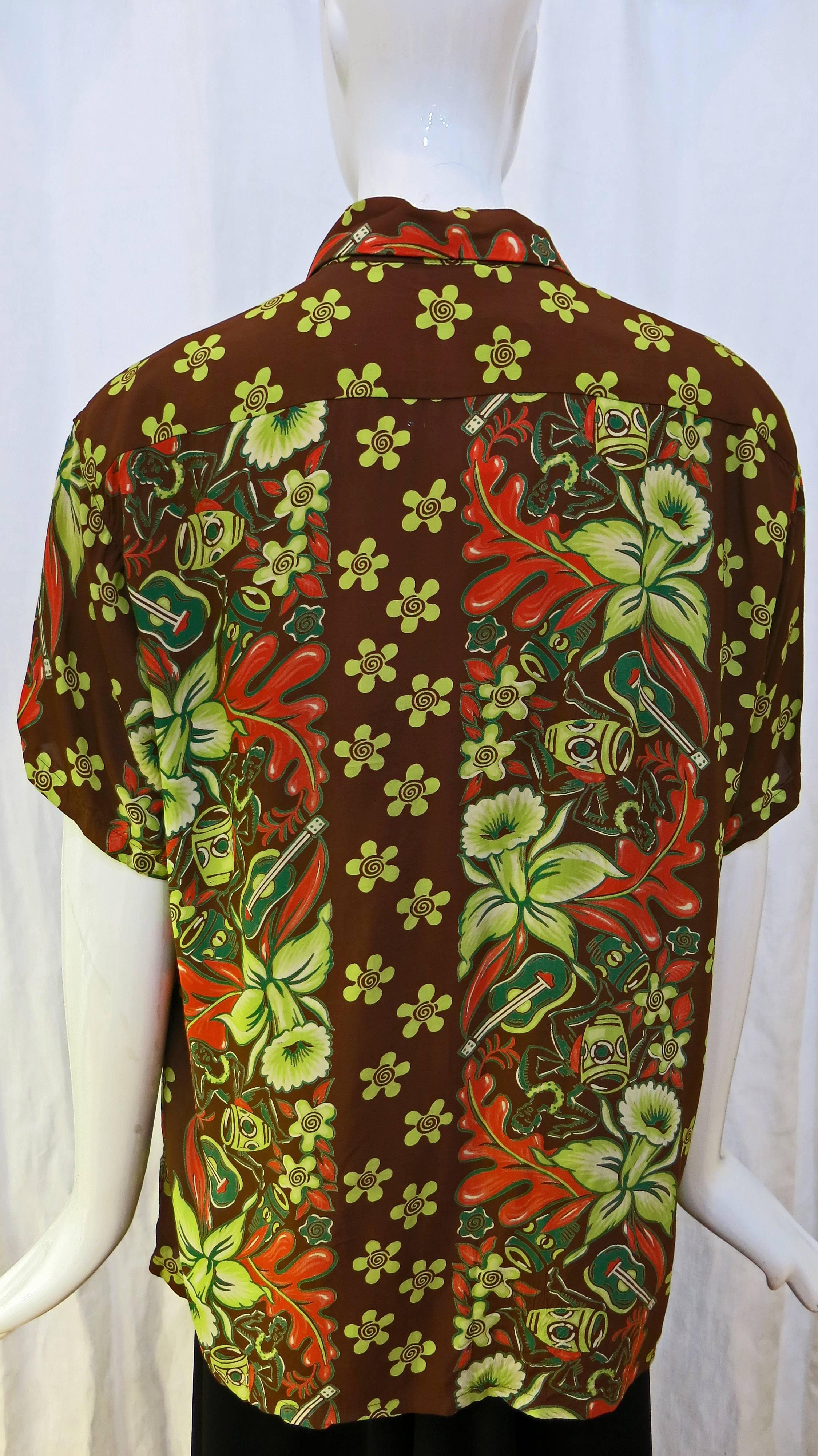 1940's Rare Silk Ukulele Hawaiian Shirt  1