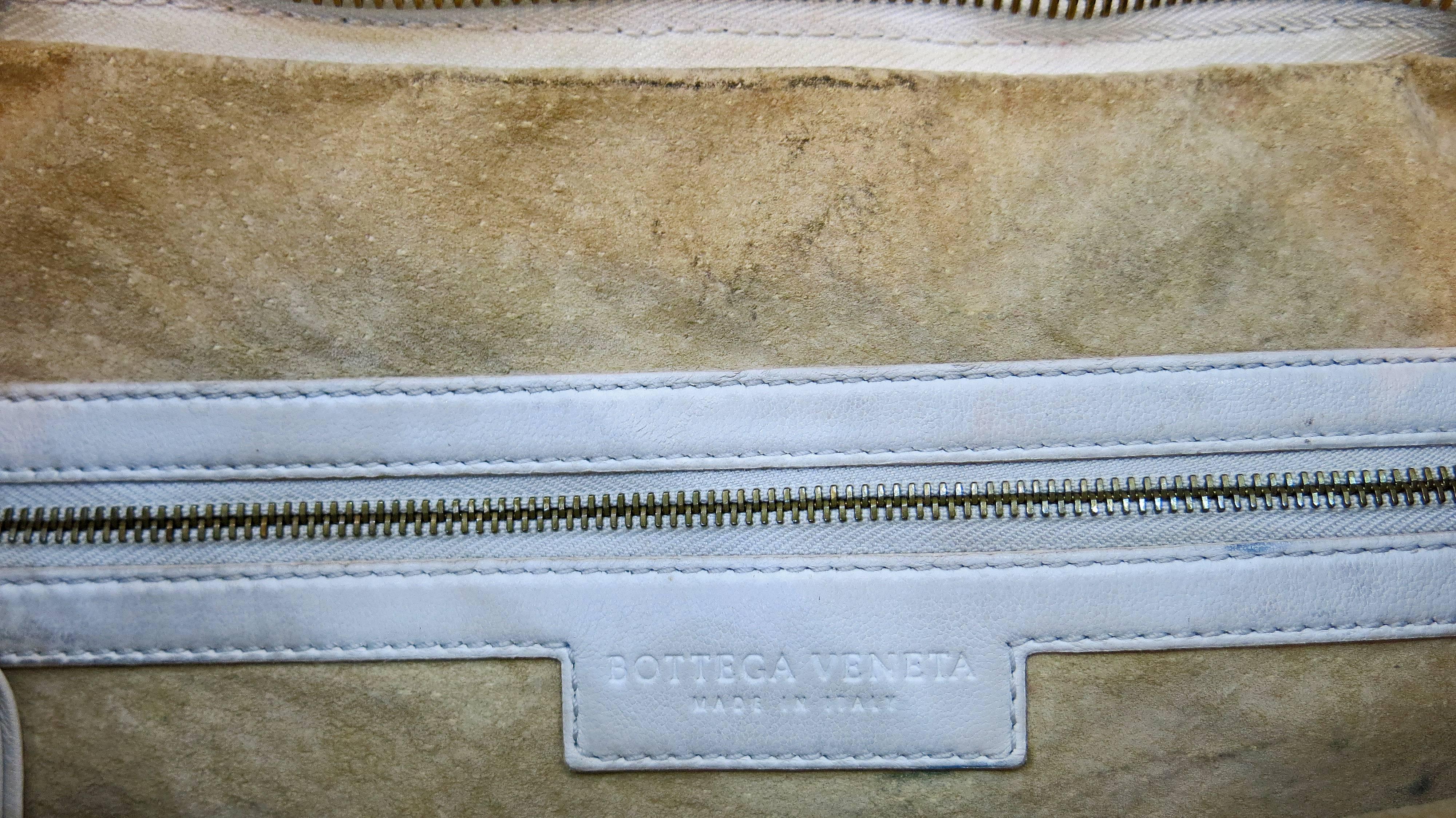 Early 2000's Bottega Veneta White Woven Leather Shoulder Bag 2