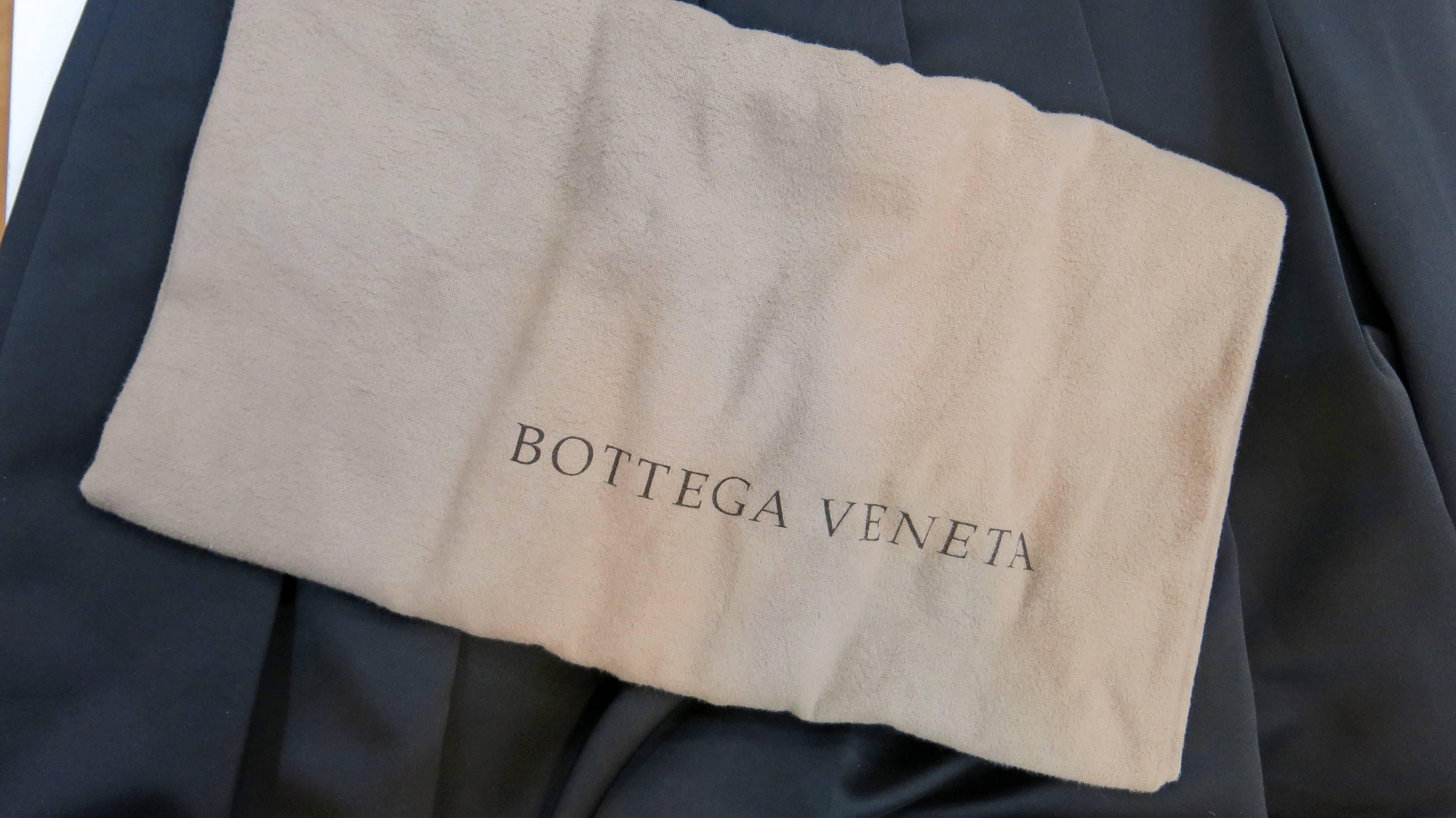 Early 2000's Bottega Veneta White Woven Leather Shoulder Bag 5