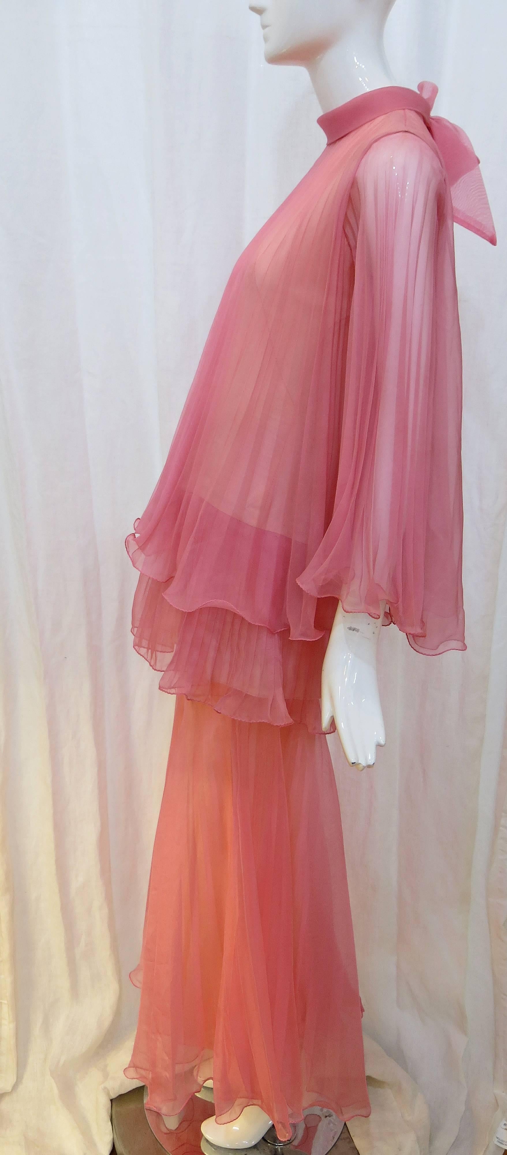 1960s Pink Fluted Pleated Top and Bell Bottom Set For Sale 1
