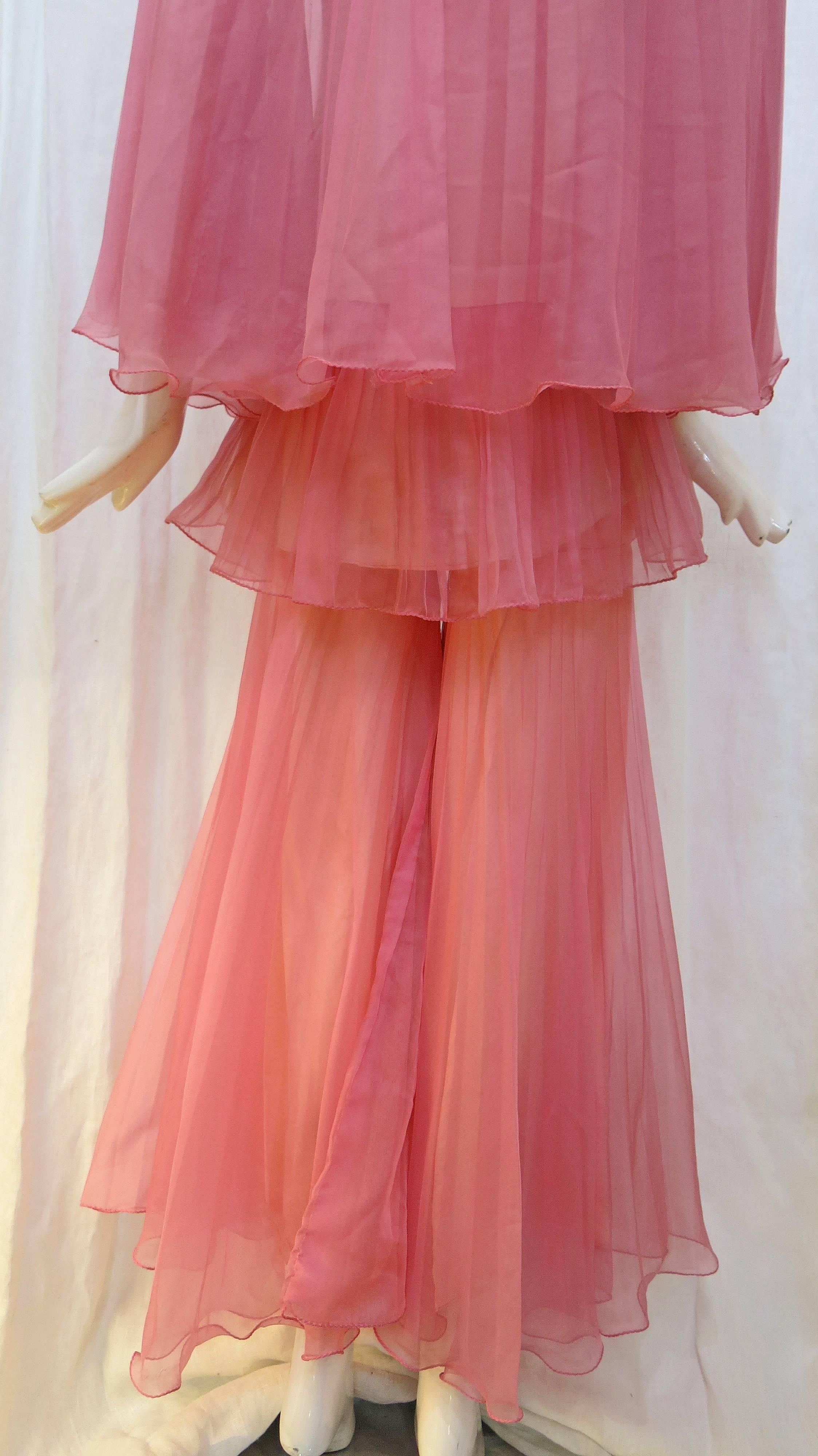 1960s Pink Fluted Pleated Top and Bell Bottom Set For Sale 3