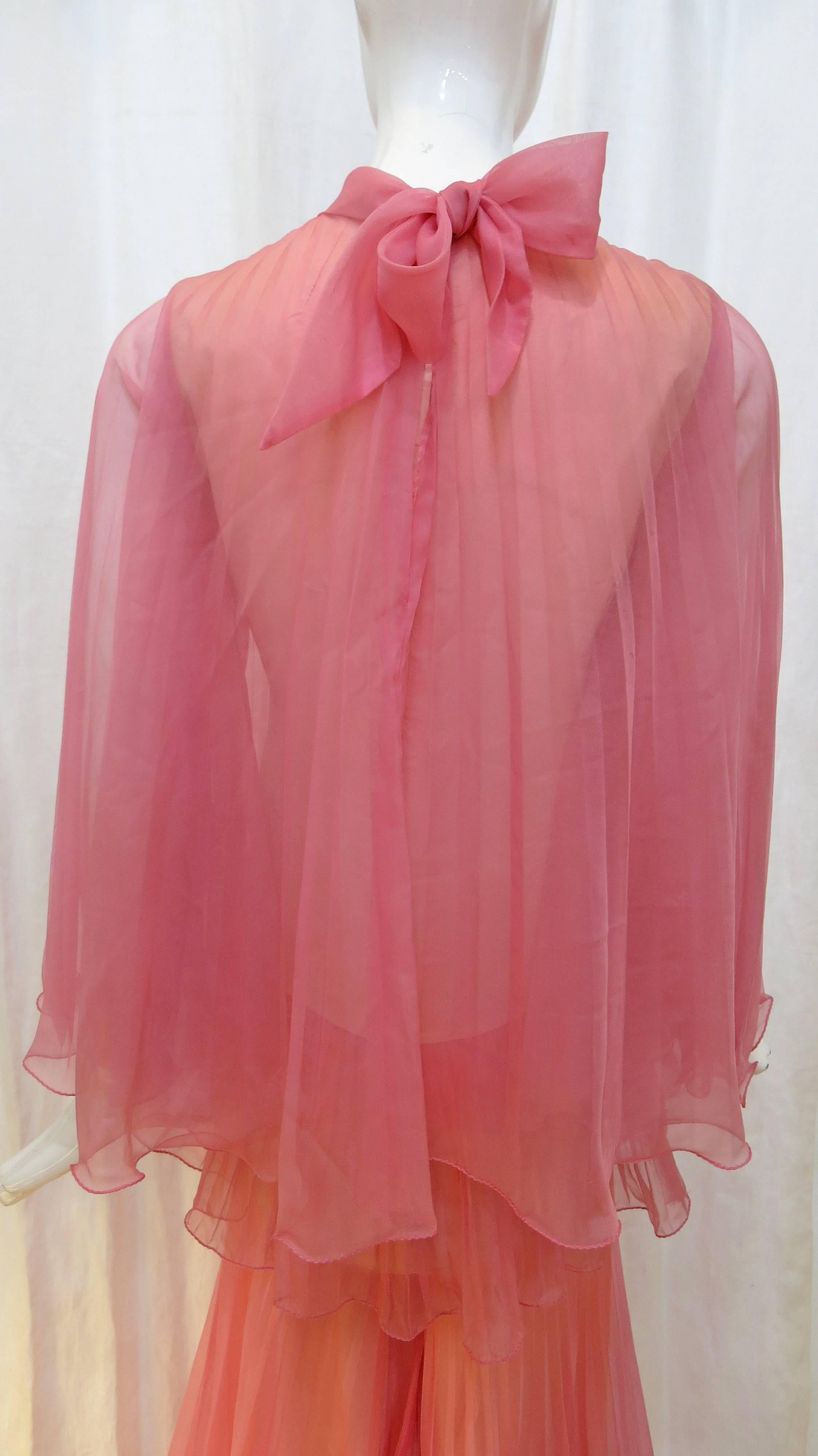 1960s Pink Fluted Pleated Top and Bell Bottom Set For Sale 4
