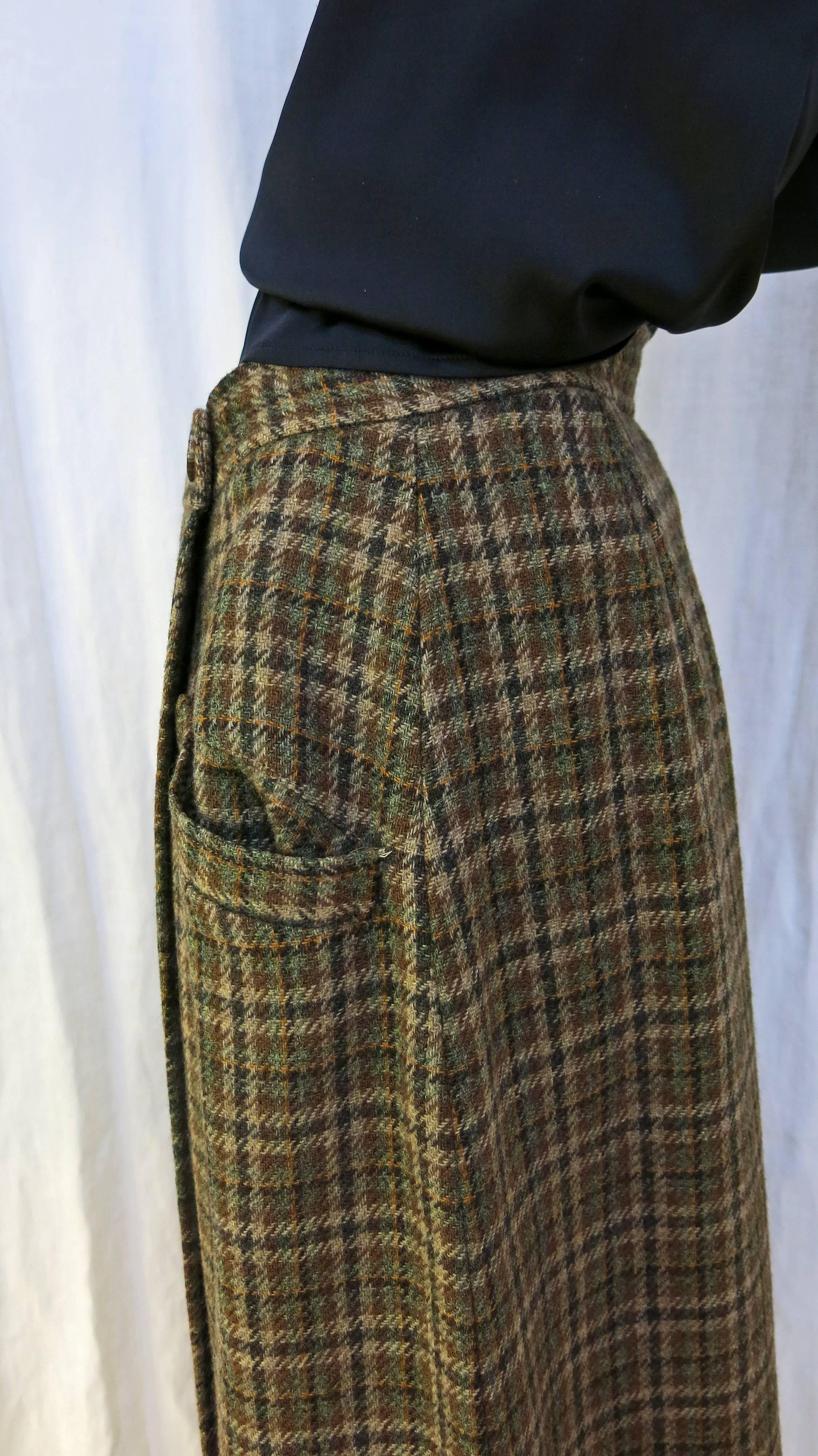 Women's or Men's 1980s Calvin Klein Brown Plaid Wool Wrap Skirt For Sale