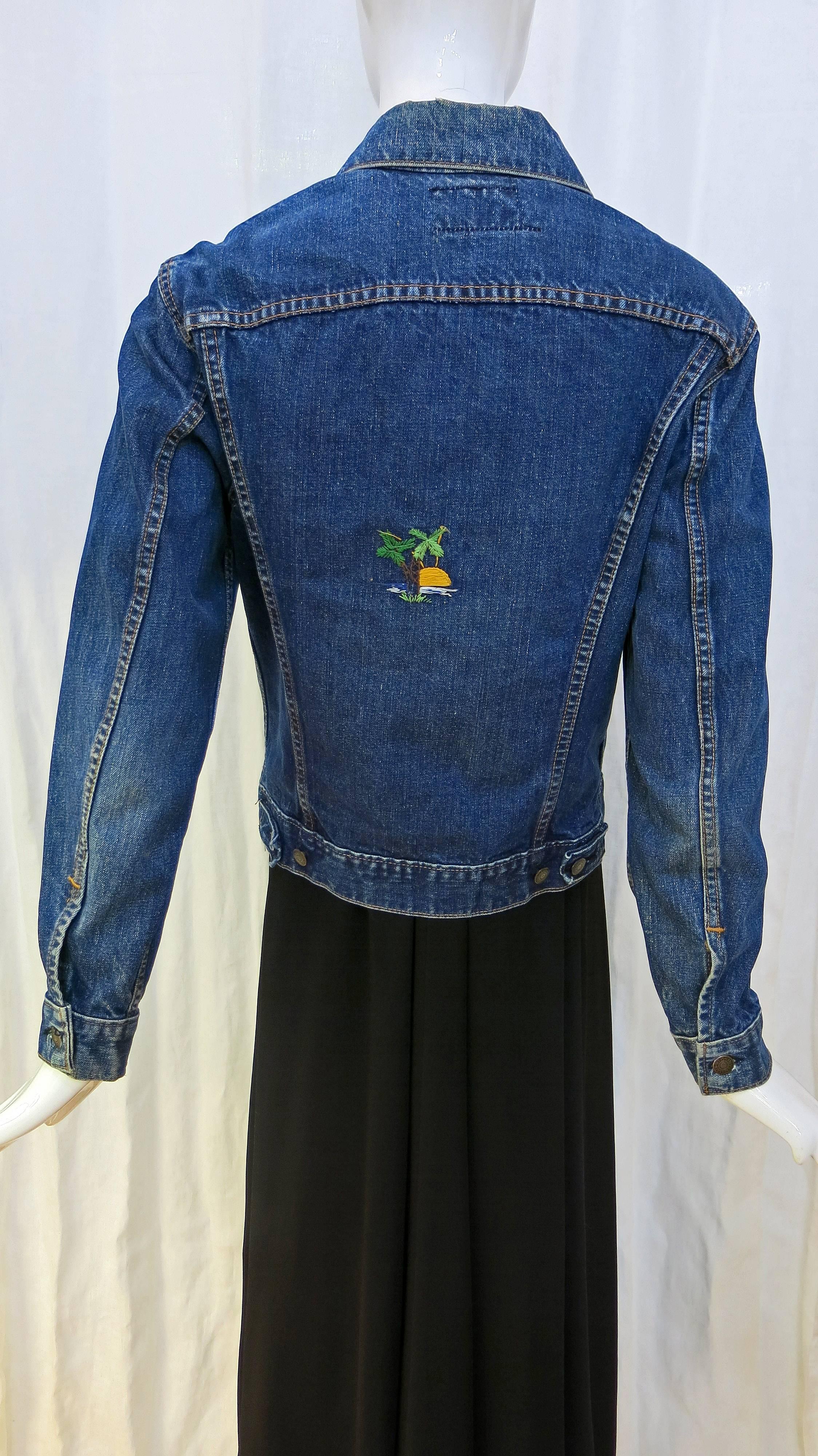 1960s Rare Indigo Big E Levis Palm Embroidered Jacket In Excellent Condition For Sale In Brooklyn, NY