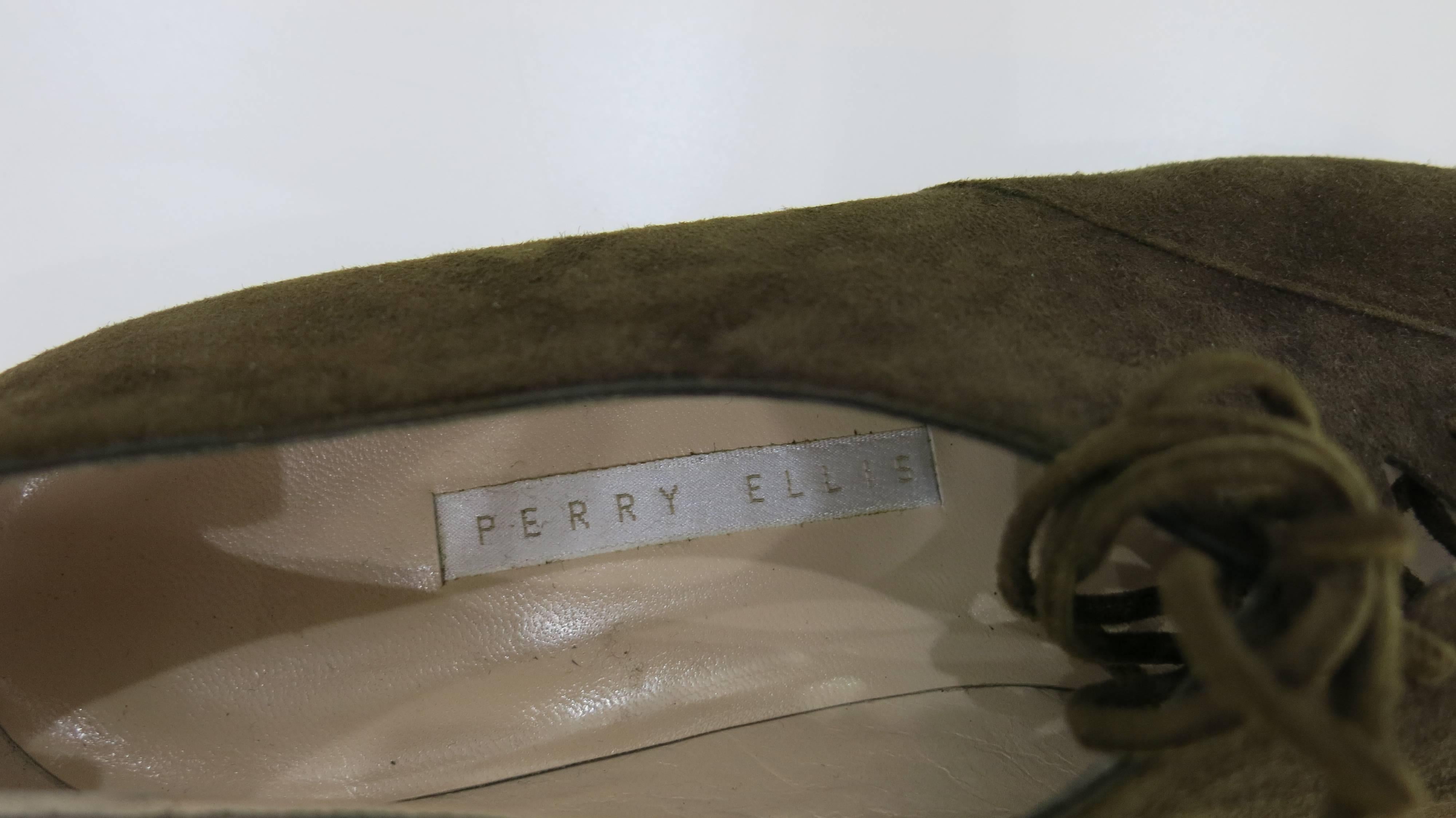1980s Perry Ellis Tie Suede Flat 9.5 In Excellent Condition For Sale In Brooklyn, NY