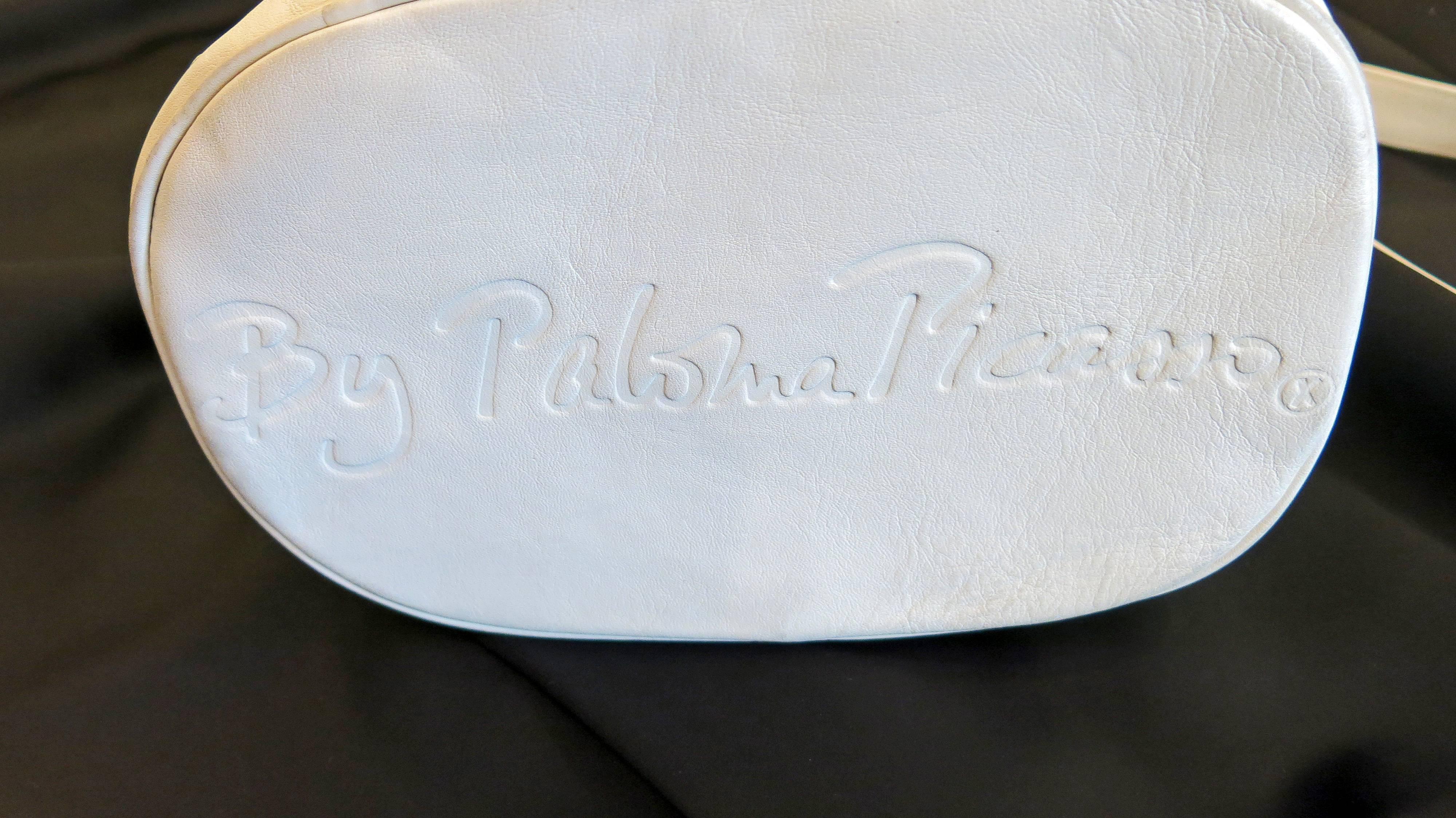 1990s Paloma Picasso White Leather Bucket Bag In Excellent Condition In Brooklyn, NY