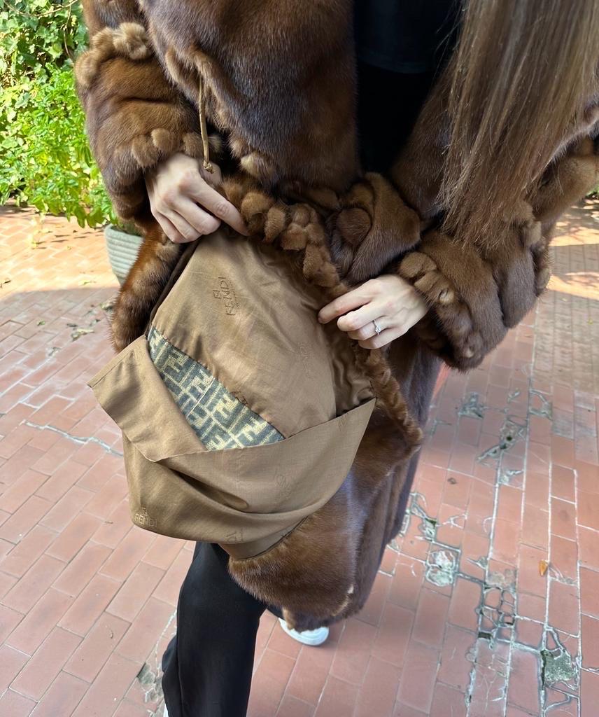 Fourrure de vison Fendi. 4