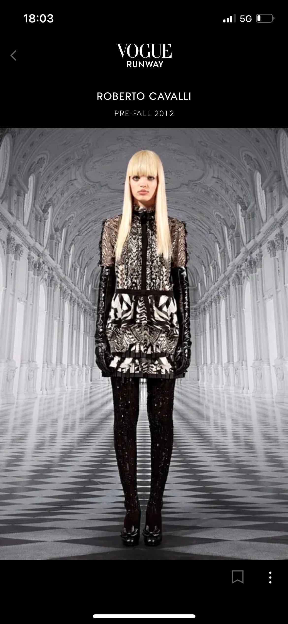 Roberto Cavalli coordinato di seta in bianco e nero, top e gonna Set in vendita 2