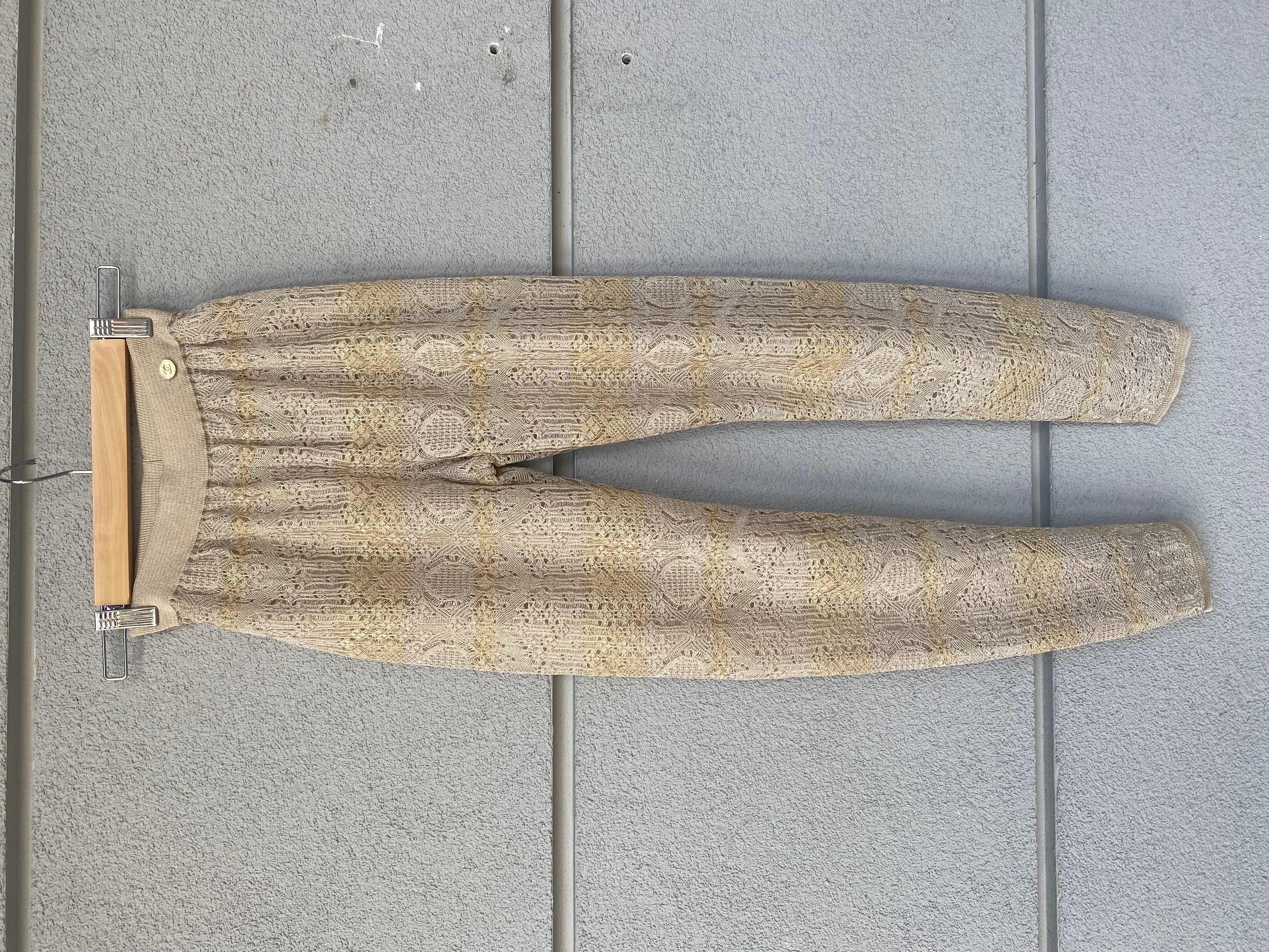 Chanel Golden viscose elegant Leggings For Sale 3