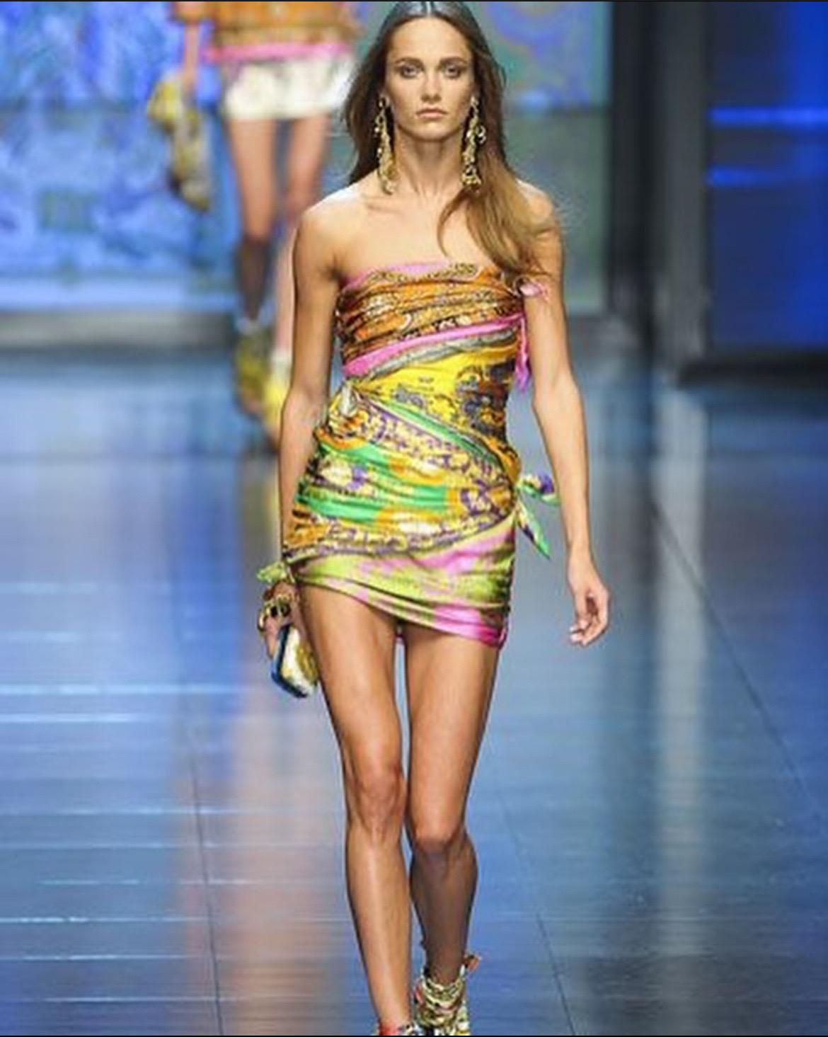 D&G by DOLCE & GABBANA Abito da sfilata primavera estate 2012 7