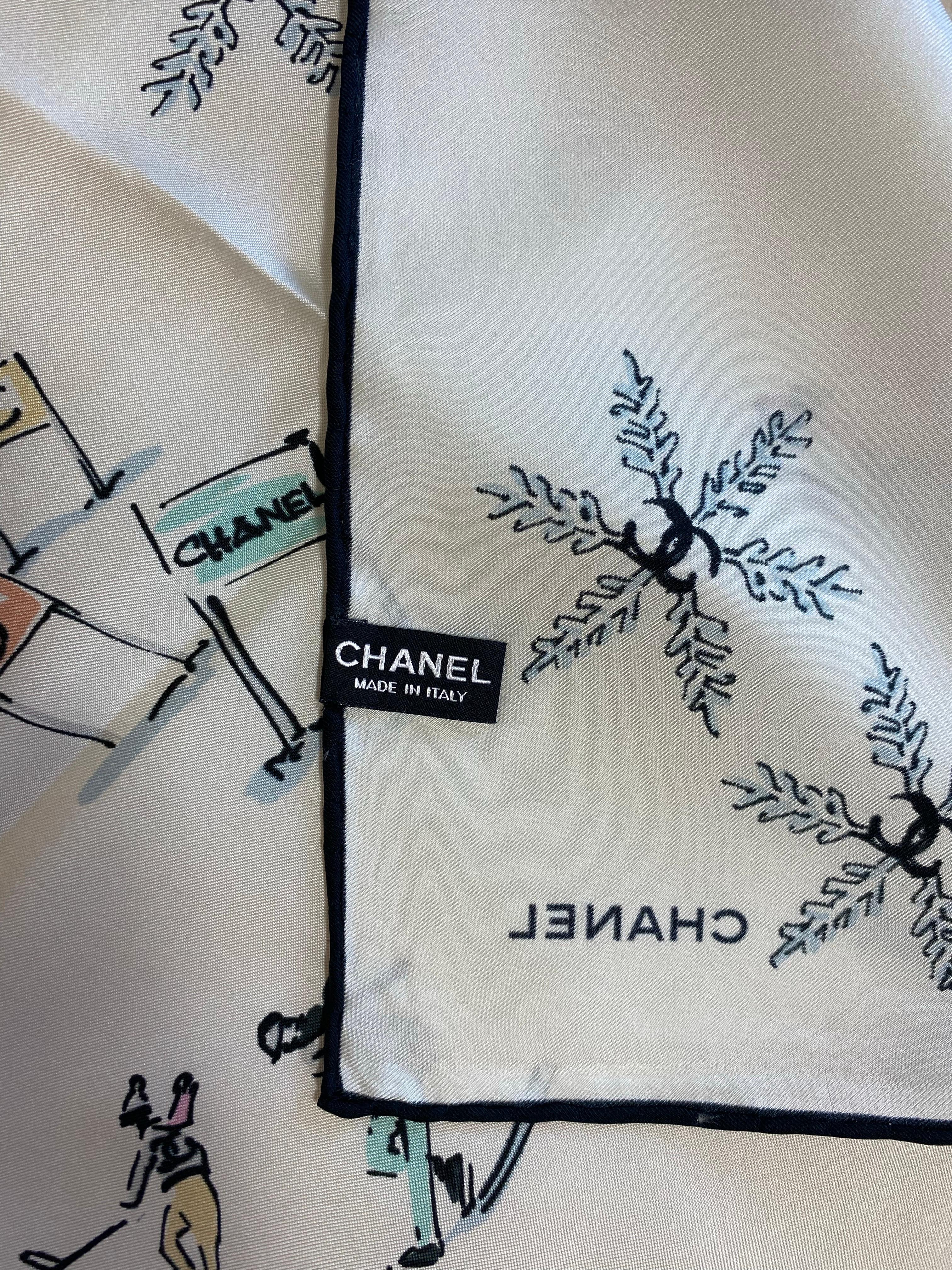 Chanel sciarpa bianca dettagli invernali. In condizioni Nuovo in vendita a Carnate, IT