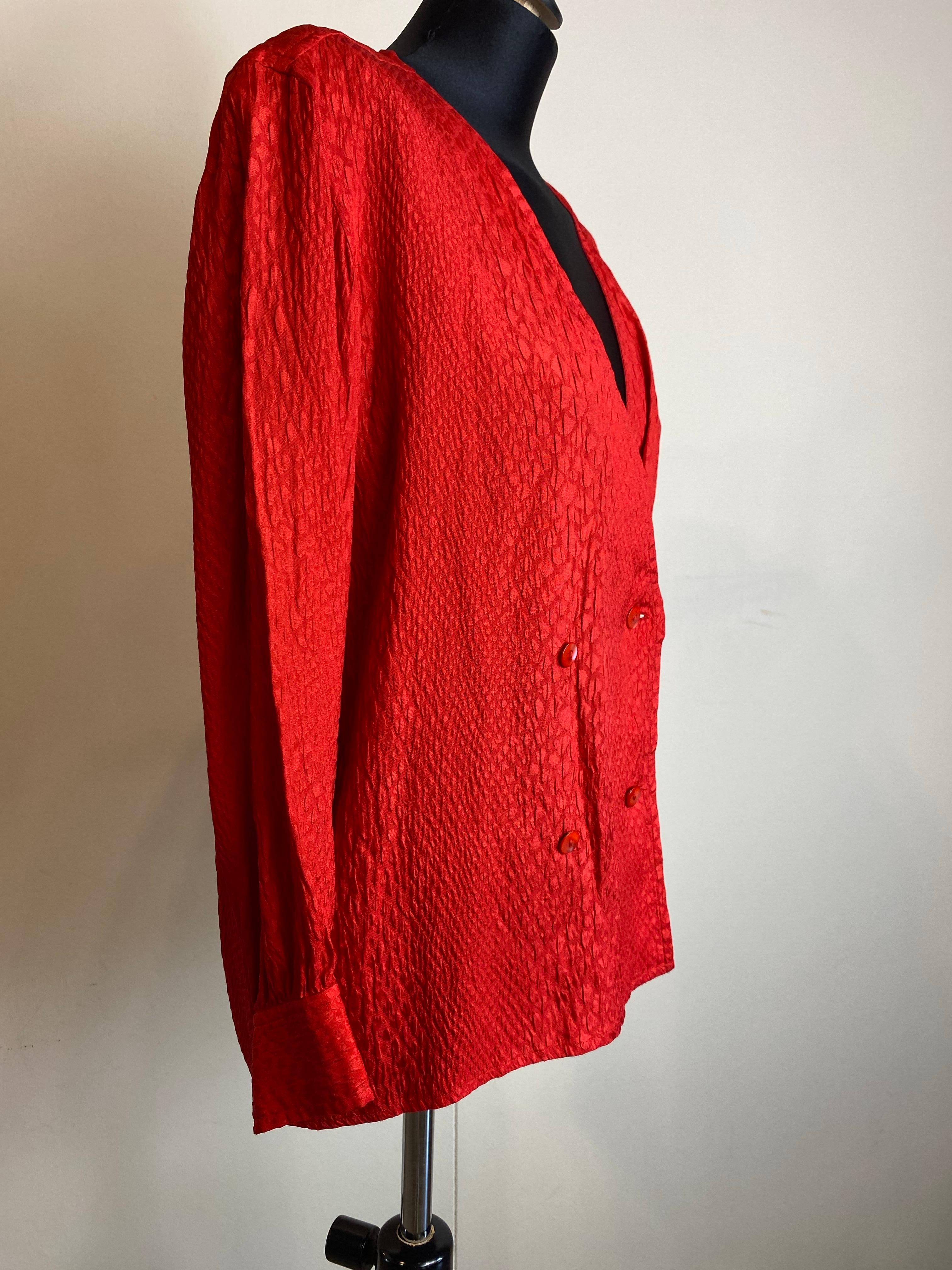 Chemise rouge Yves Saint Laurent. Excellent état - En vente à Carnate, IT