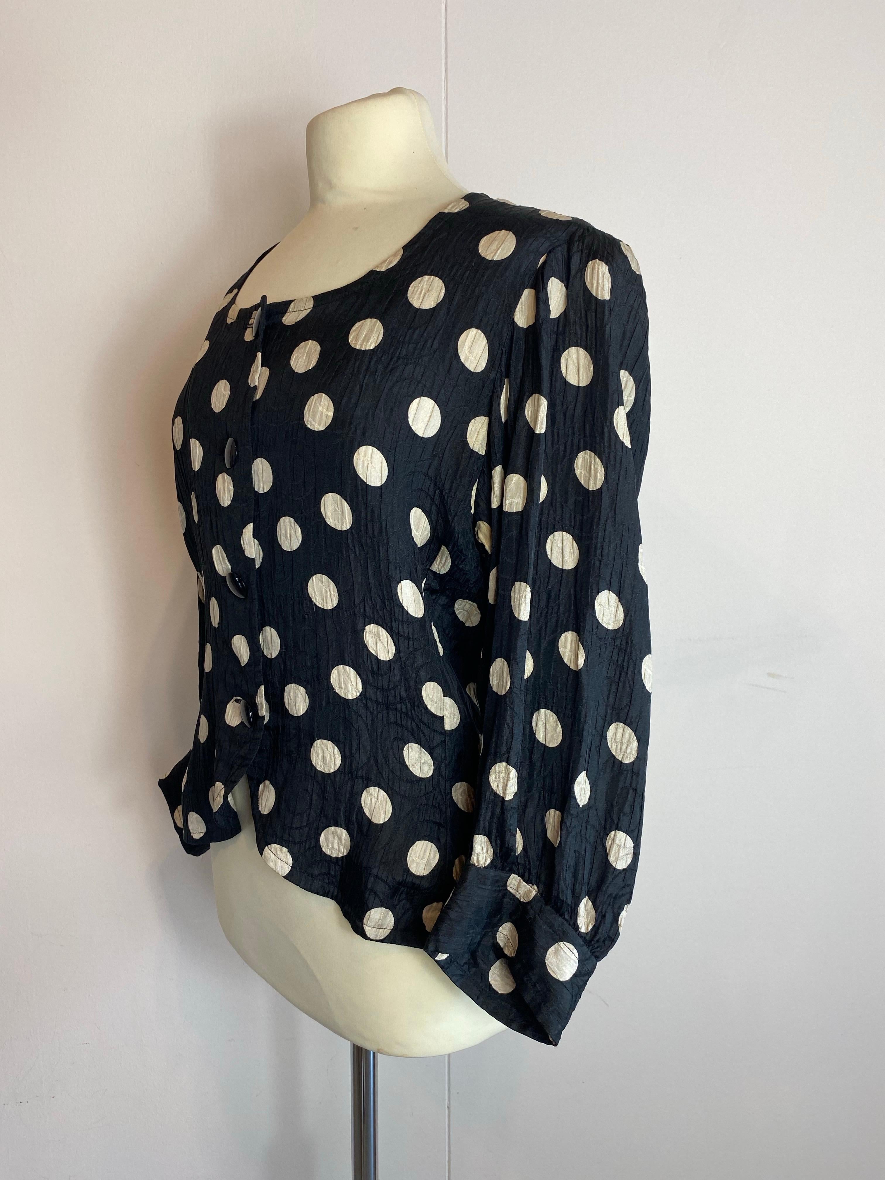 Chemise à pois noirs Yves Saint Laurent. Unisexe en vente