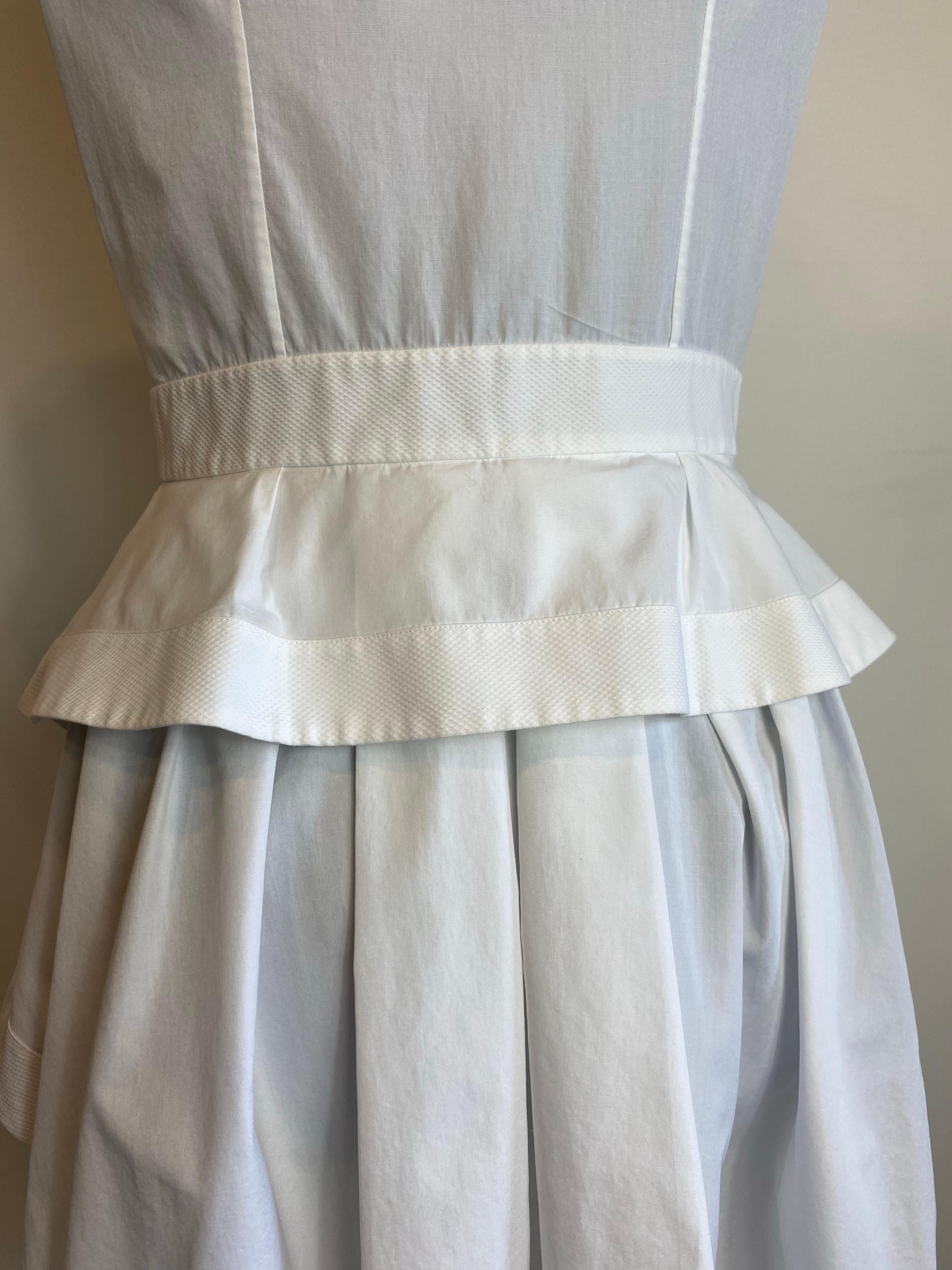 Robe midi blanche Alexander McQueen. en vente 4