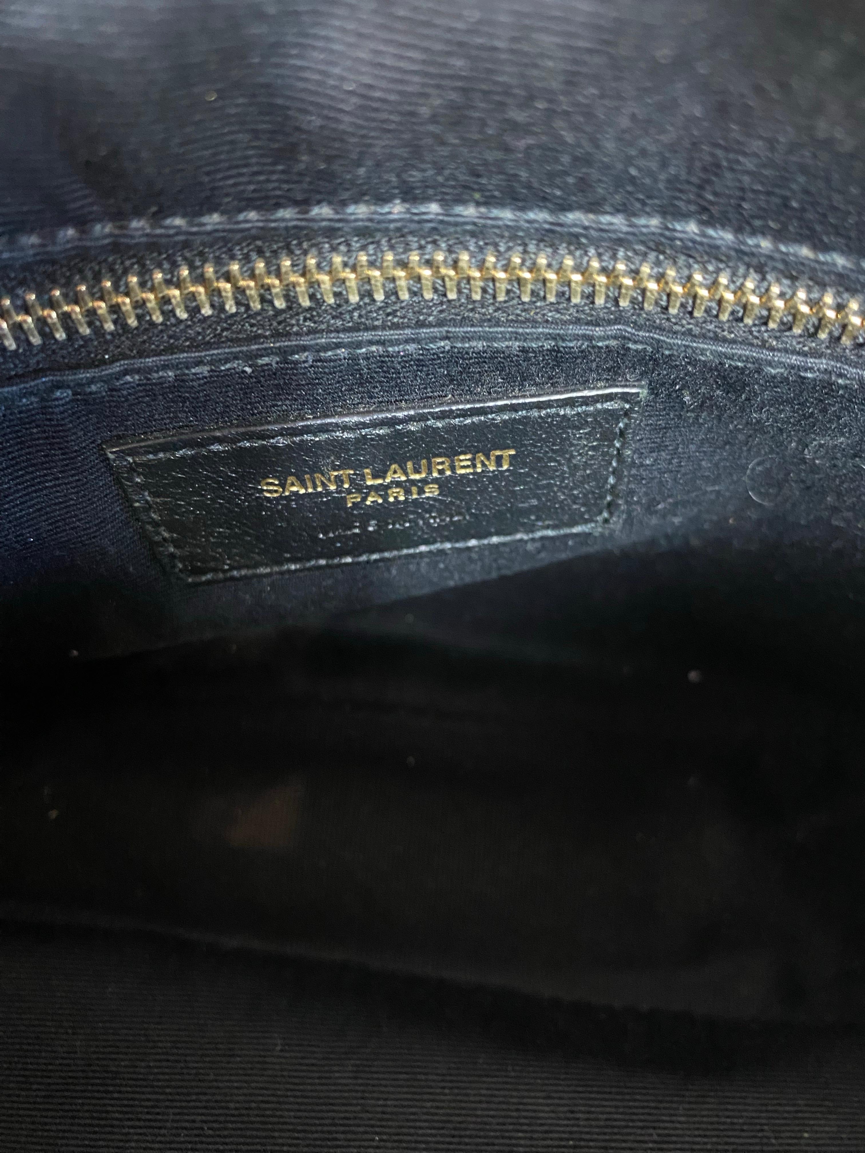 Schwarze Yves Saint Laurent Tasche. im Angebot 4