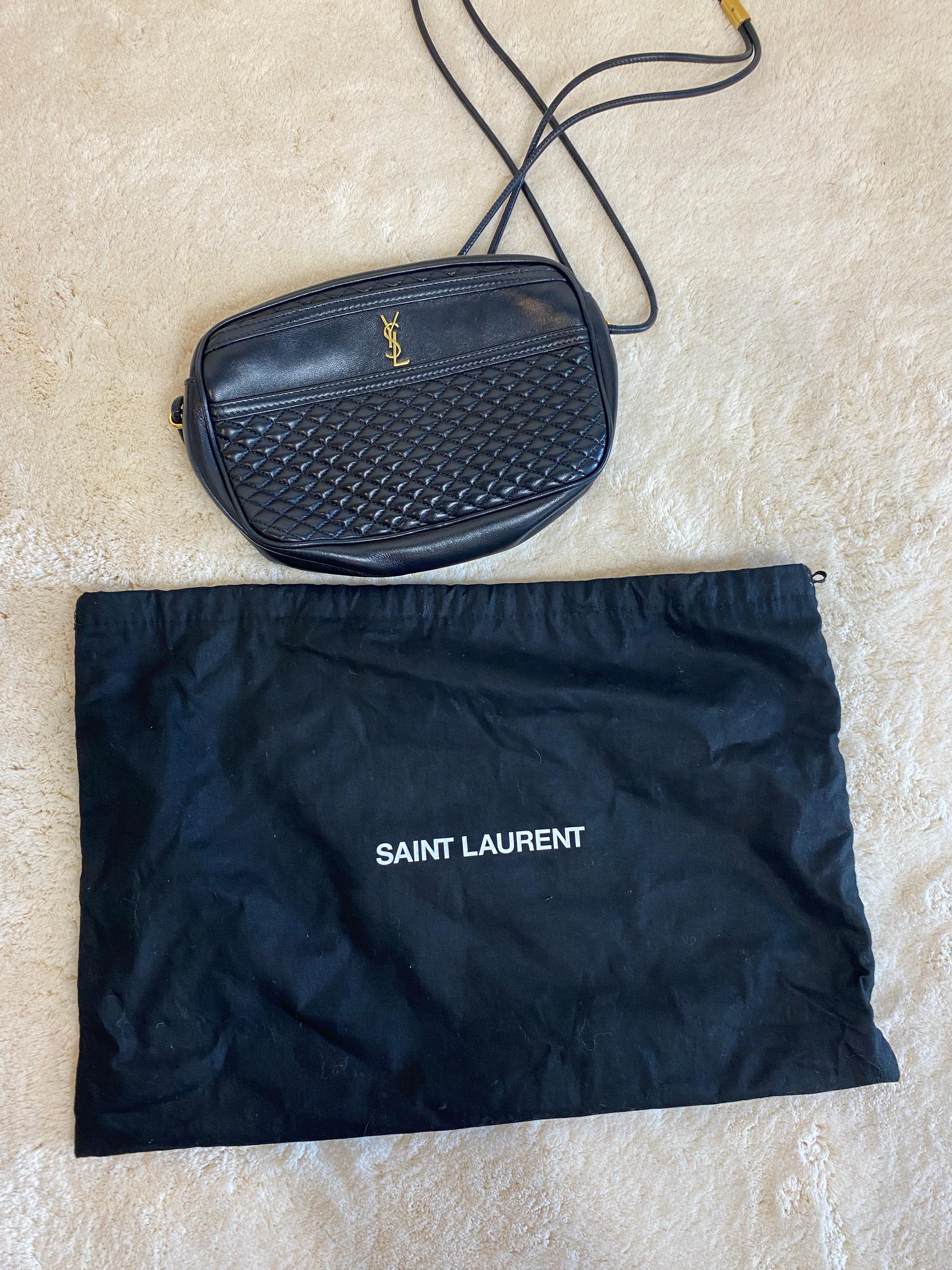 Schwarze Yves Saint Laurent Tasche. im Angebot 6