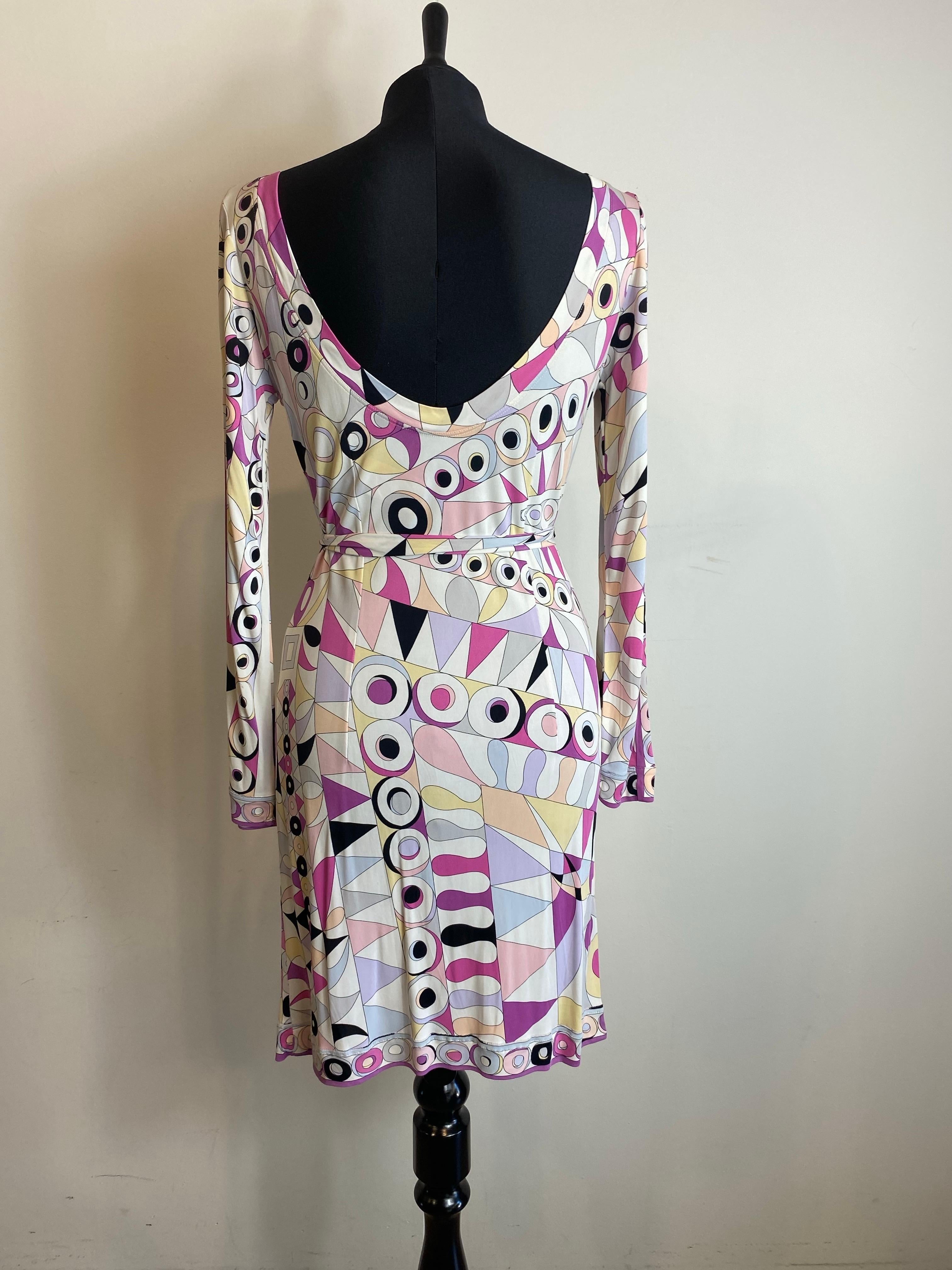 Emilio Pucci weißes Midikleid mit Muster. im Angebot 4