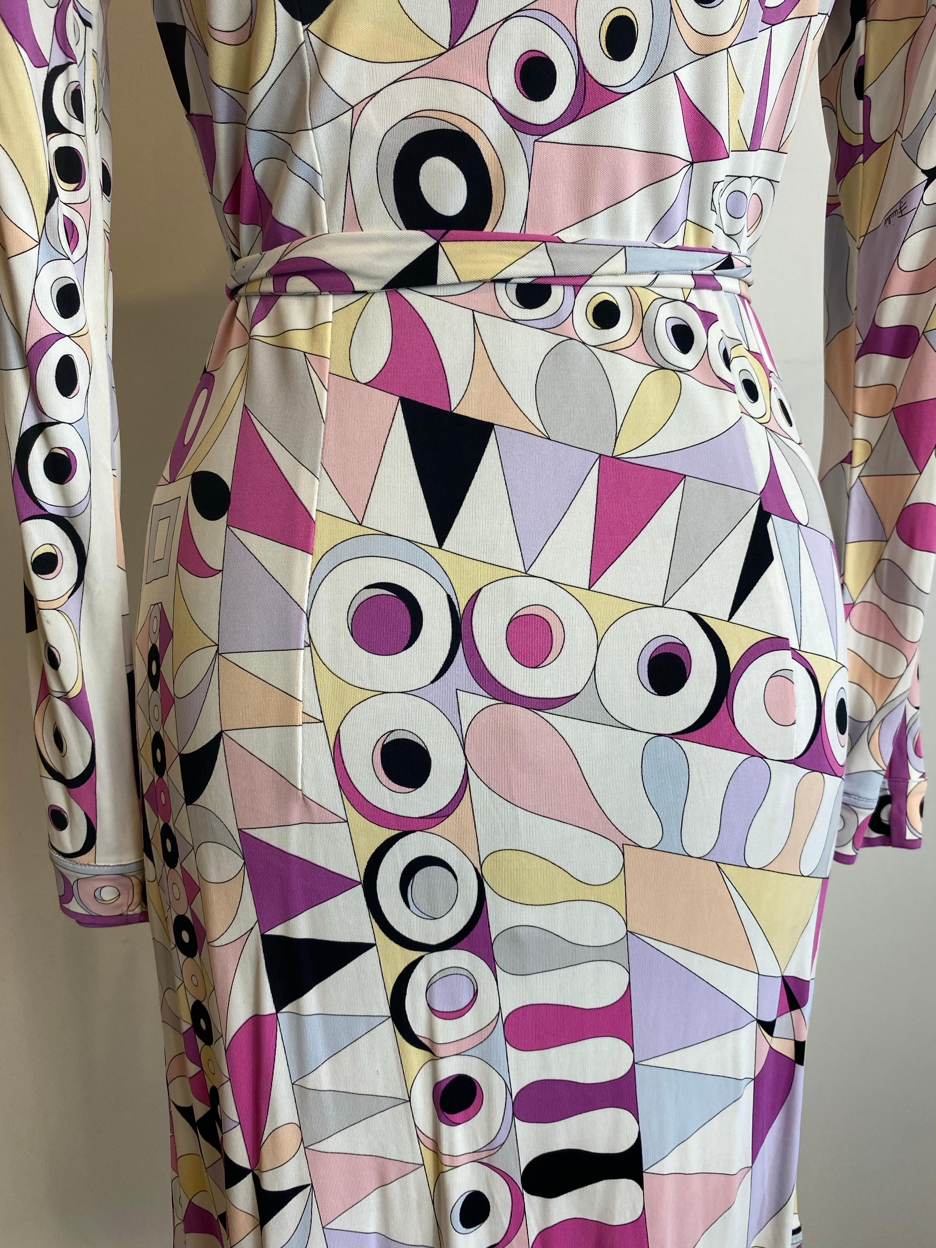 Emilio Pucci weißes Midikleid mit Muster. im Angebot 5