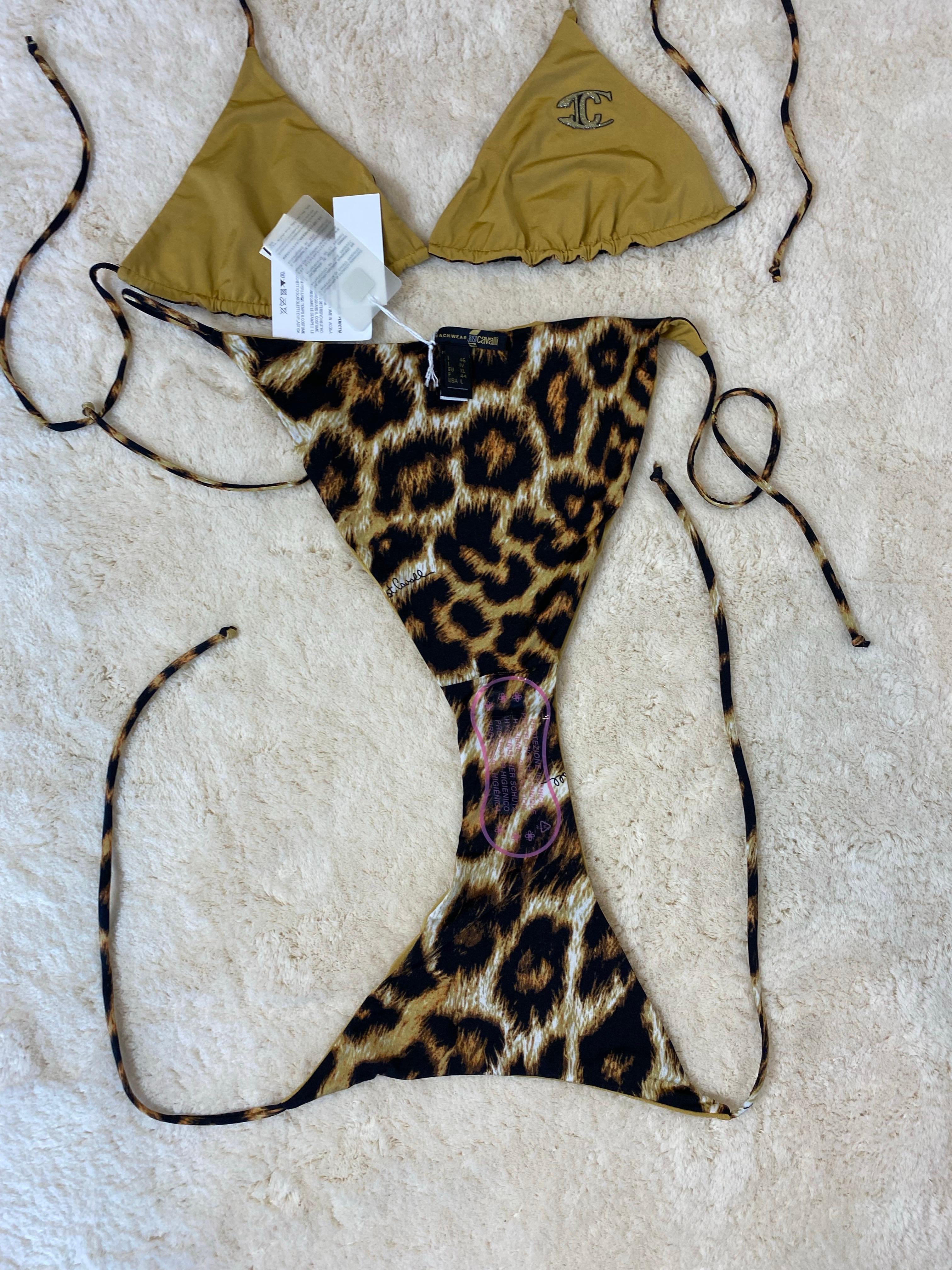 Traje top e bottom ropa de playa JustCavalli. en Nuevo estado para la venta en Carnate, IT