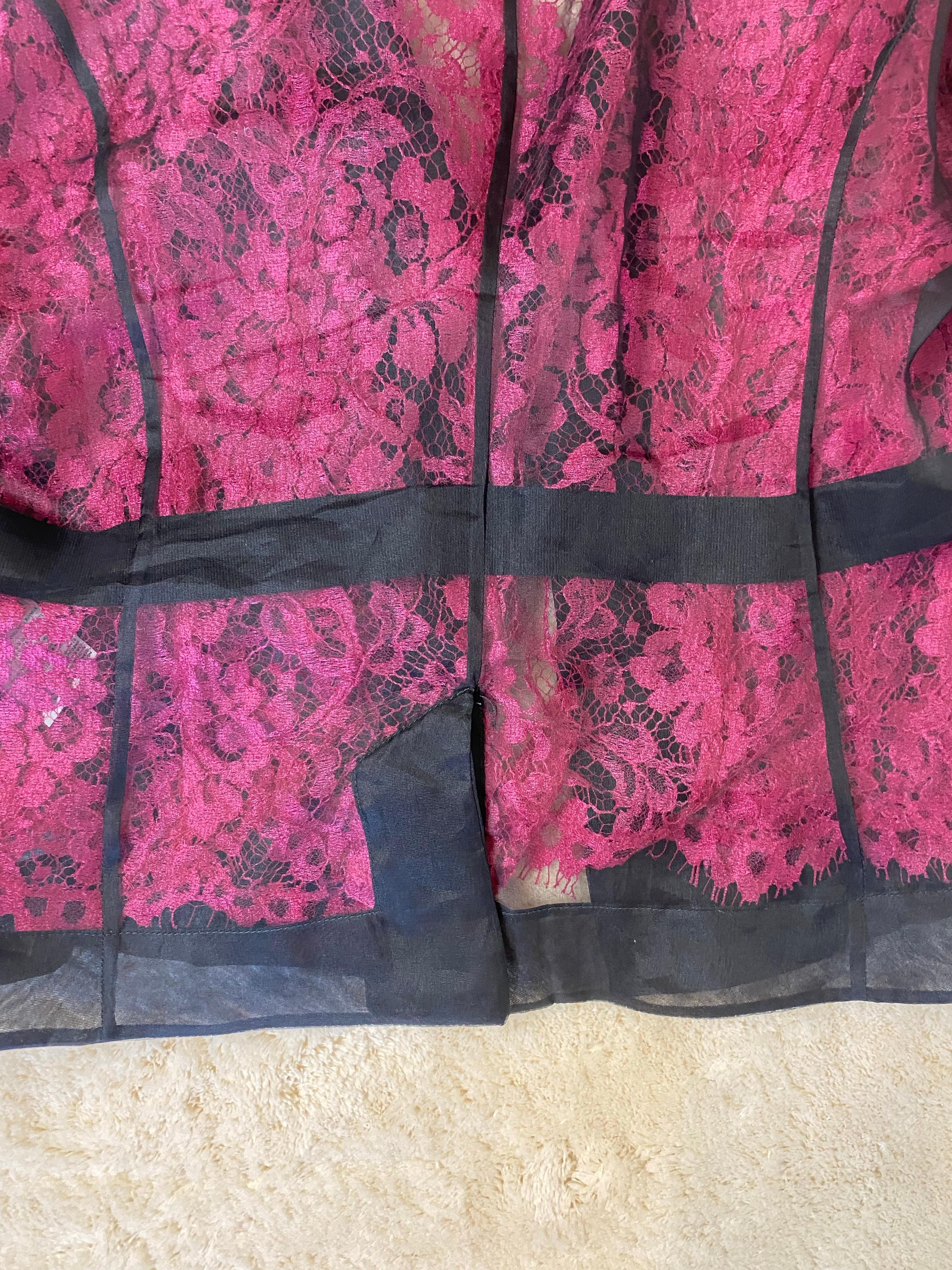 Blazer in pizzo rosa e nero Dolce & Gabbana. In condizioni ottime in vendita a Carnate, IT