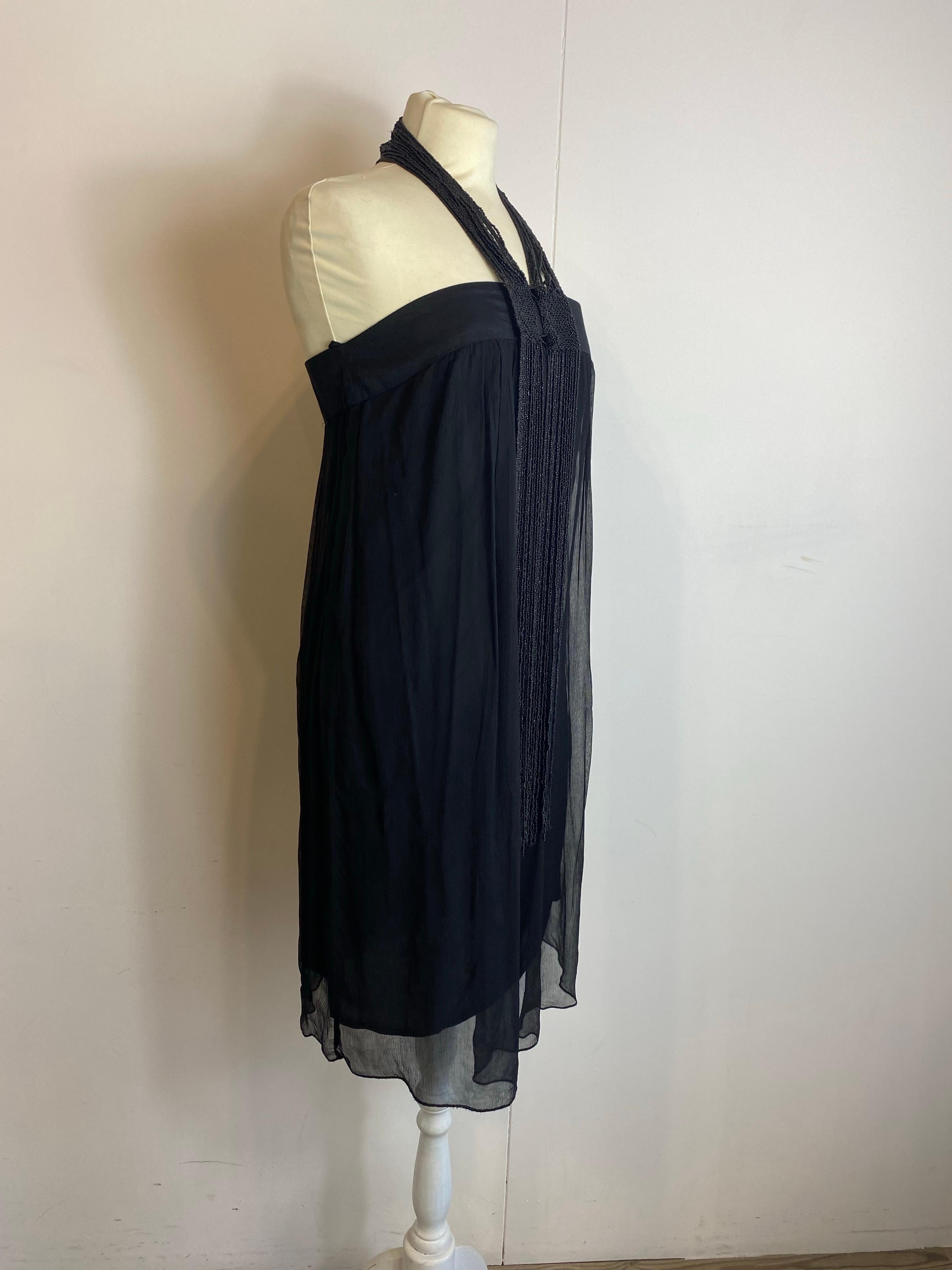 Schwarzes perlenbesetztes Midikleid von Kookai. im Zustand „Gut“ im Angebot in Carnate, IT