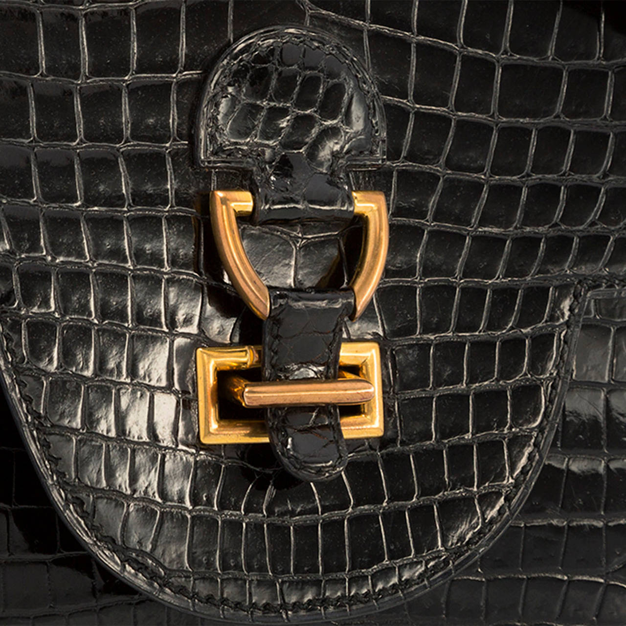 Hermes Shiny Black Porosus Crocodile Sandrine Bag with Gold Hardware For Sale 1