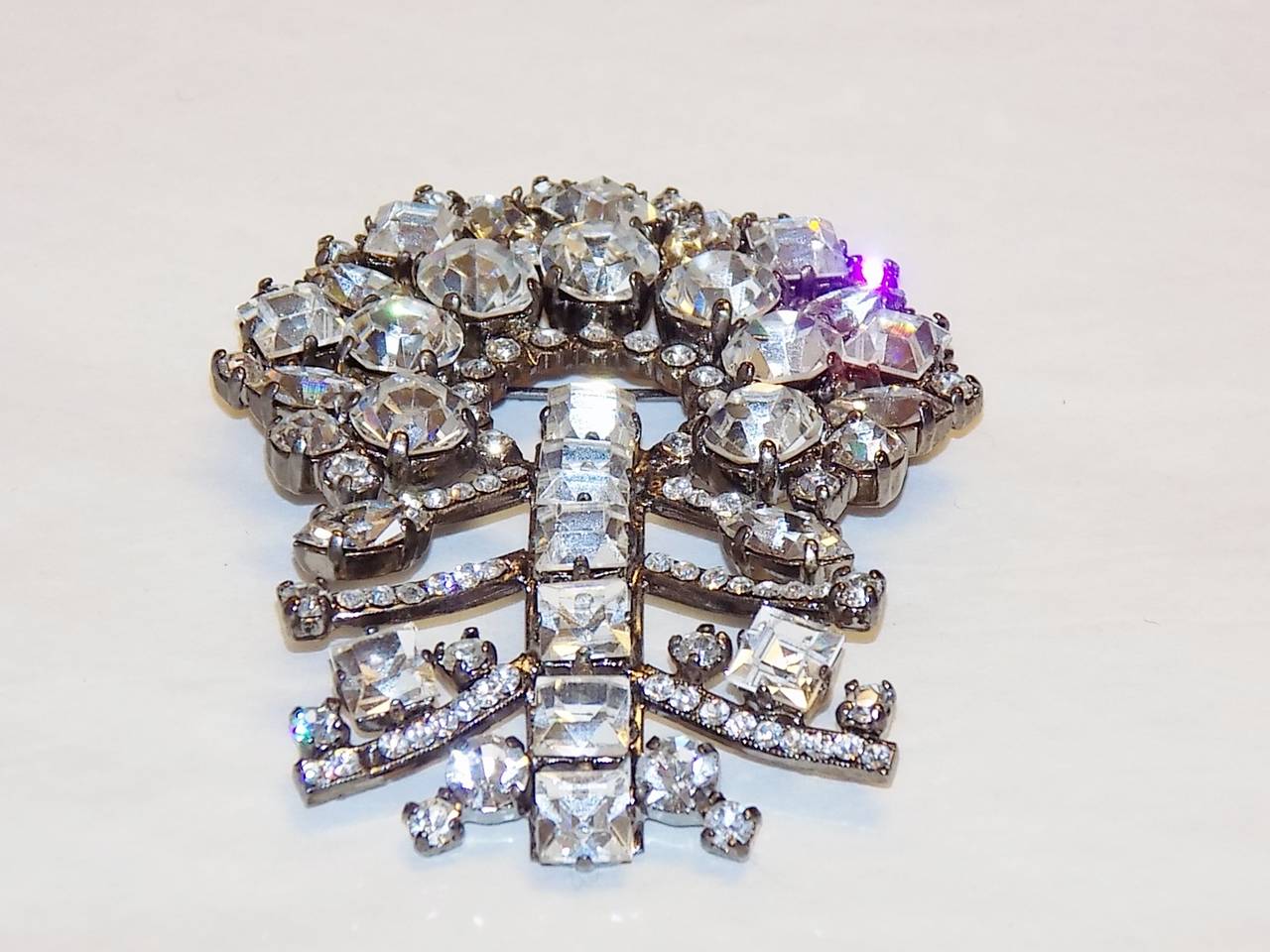 Giorgio Armani Vintage  spectacular Large  Brooch Pin In Excellent Condition In New York, NY
