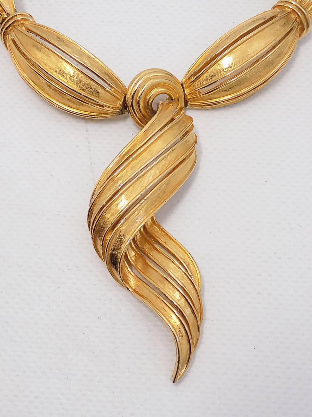 Vintage Boucher  massive  gold  choker necklace and drop earrings set 3