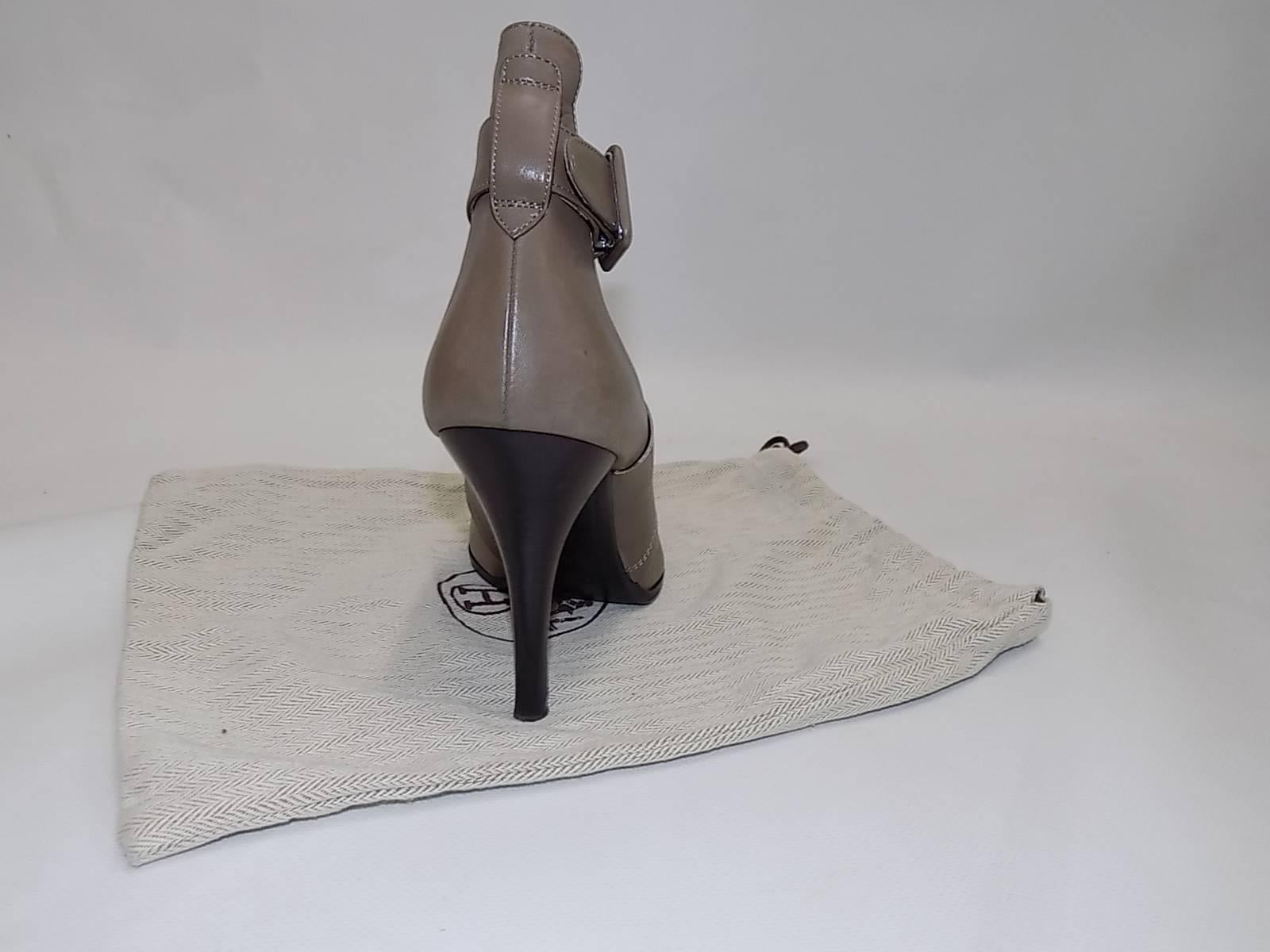 Hermes Pointy toe ankle boots/ booties sz  37 2