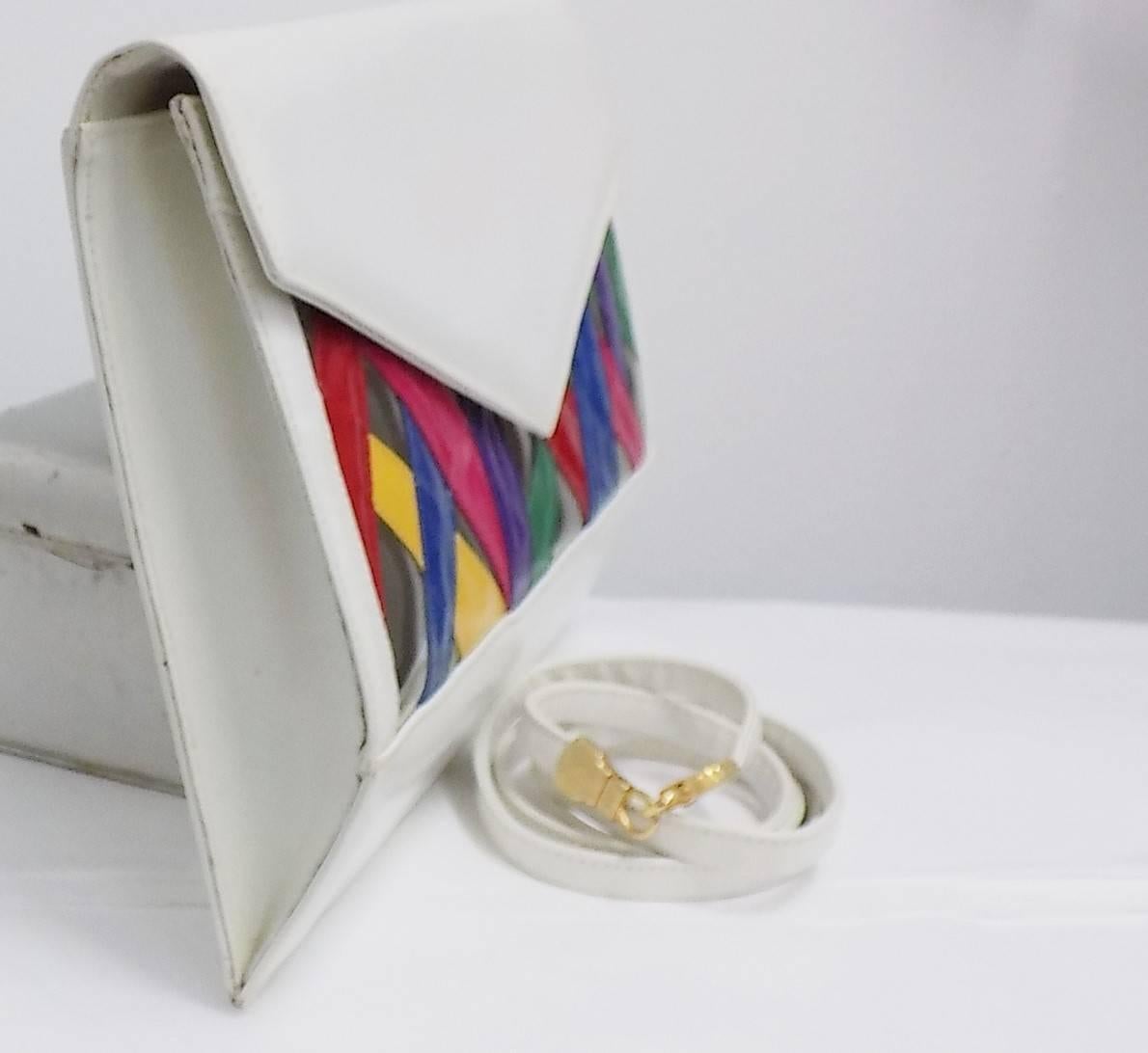STUART WEITZMAN Art deco  vintage envelope clutch bag with shoulder strap In Excellent Condition In New York, NY