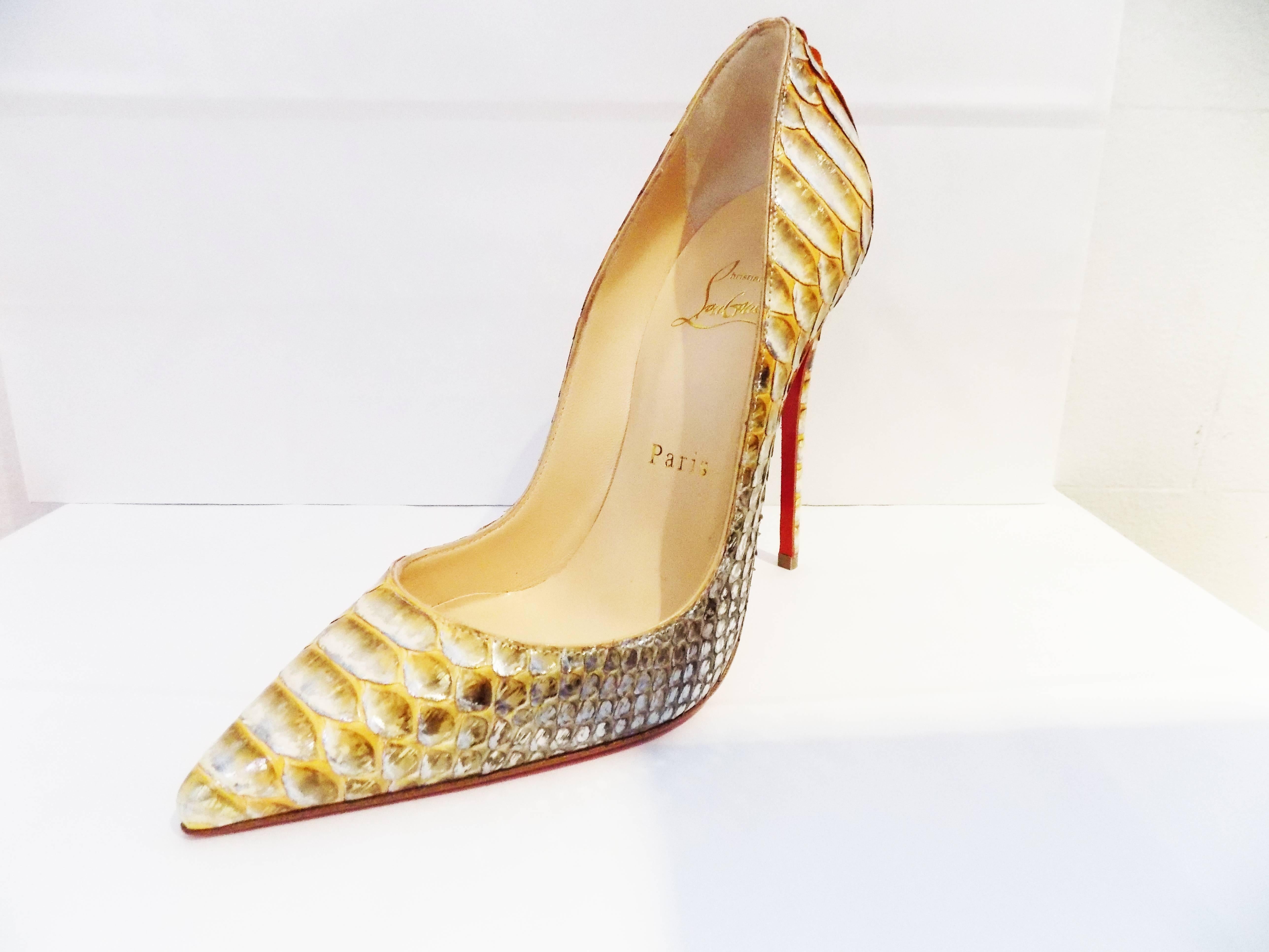 Beige Christian Louboutin 