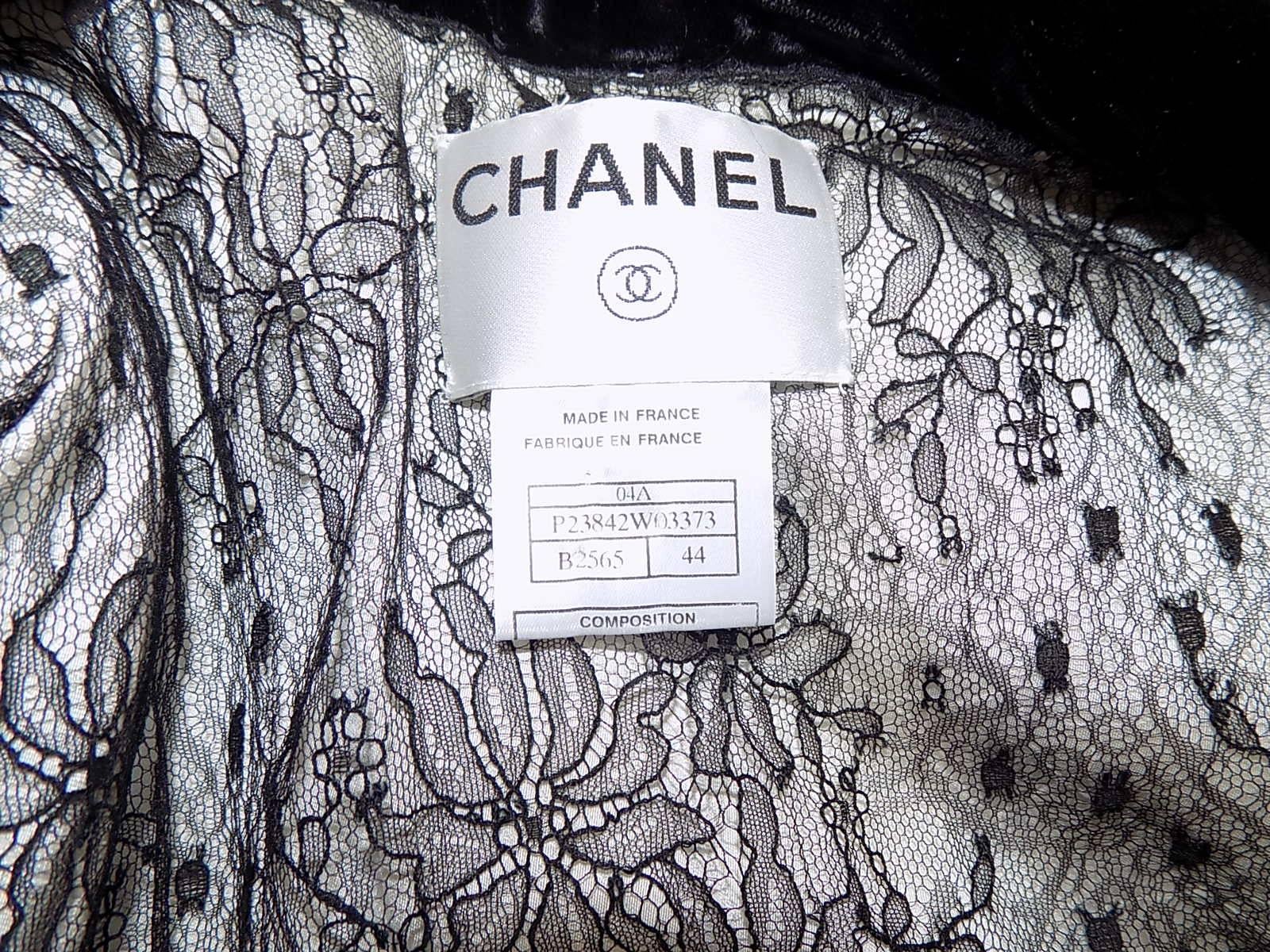 CHANEL Tweed Lesage Jacket w/ Swarovski Crystals For Sale 5