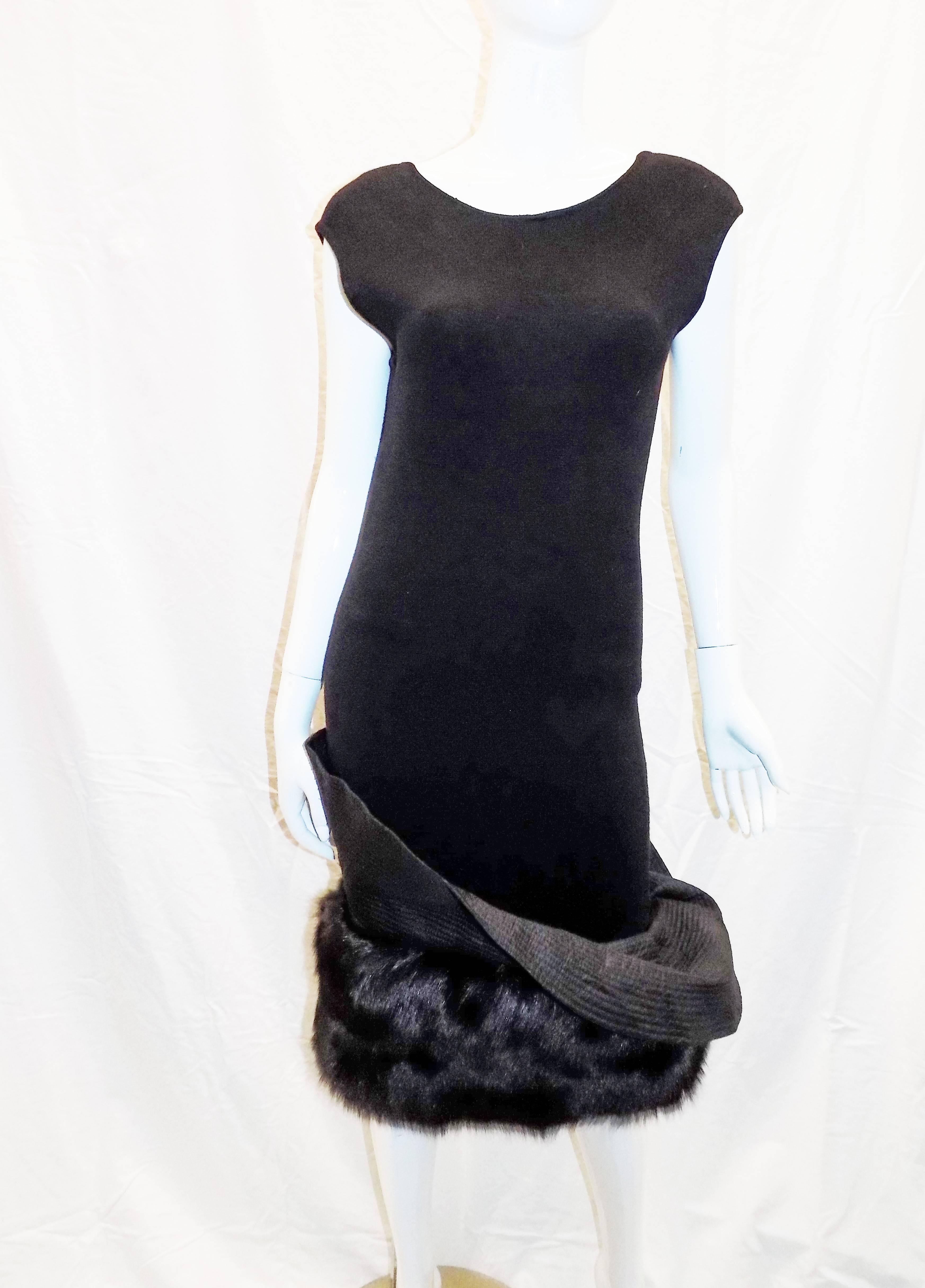 Women's Gianfranco Ferre Vintage black knit cocktail dress with fox Fur trim For Sale