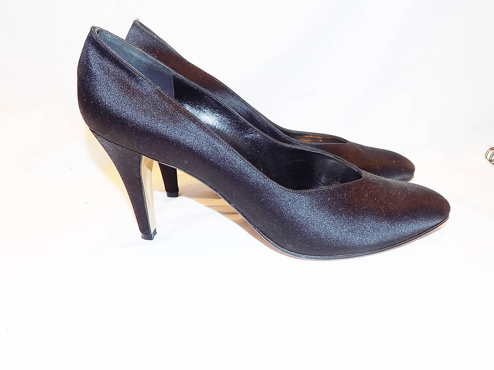 Yves Saint Laurent Vintage New size 10 evening shoes  In New Condition For Sale In New York, NY
