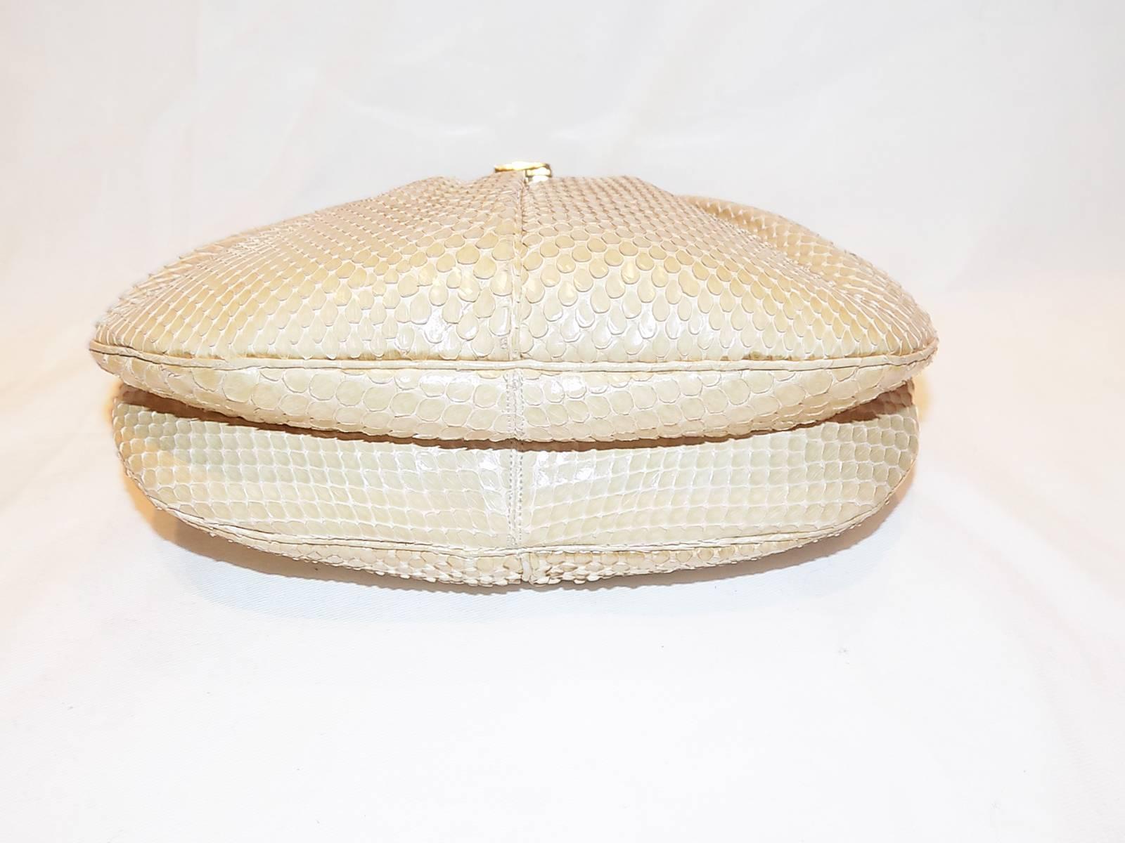 Judith Leiber Beige Snake Skin Frame Handbag Clutch with large oval  Stone Clasp For Sale 1