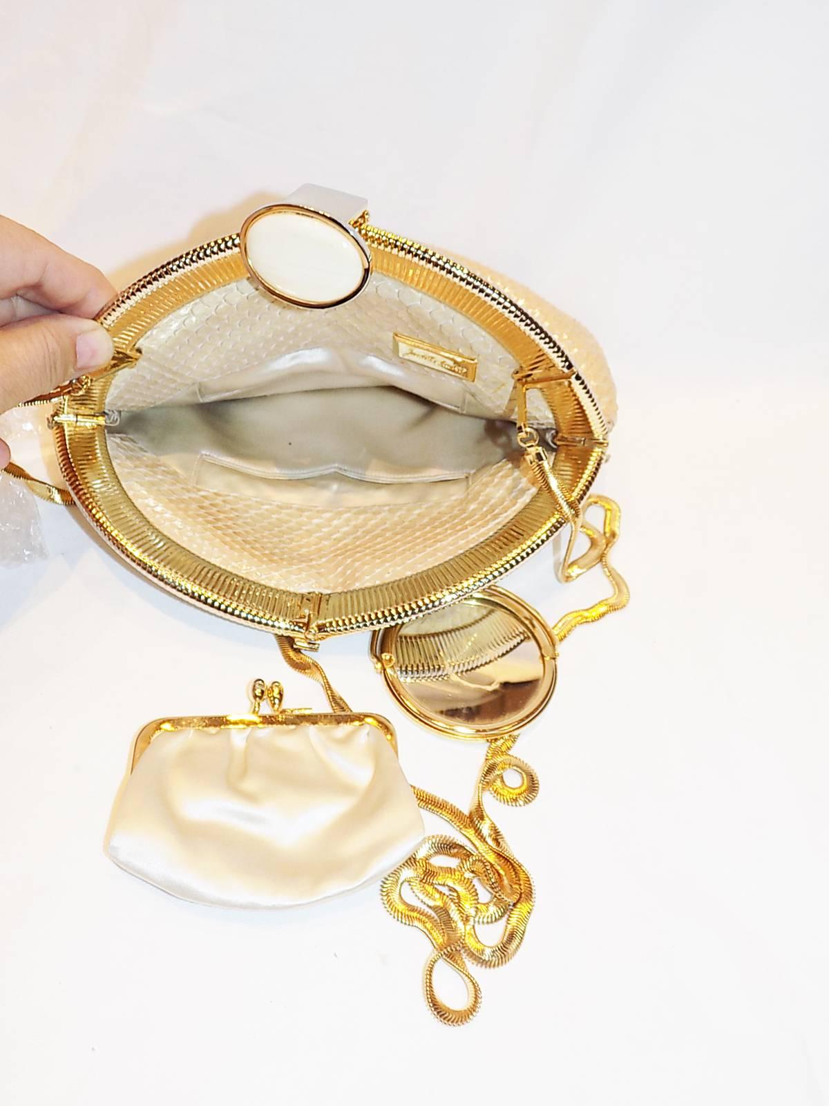 Judith Leiber Beige Snake Skin Frame Handbag Clutch with large oval  Stone Clasp For Sale 3