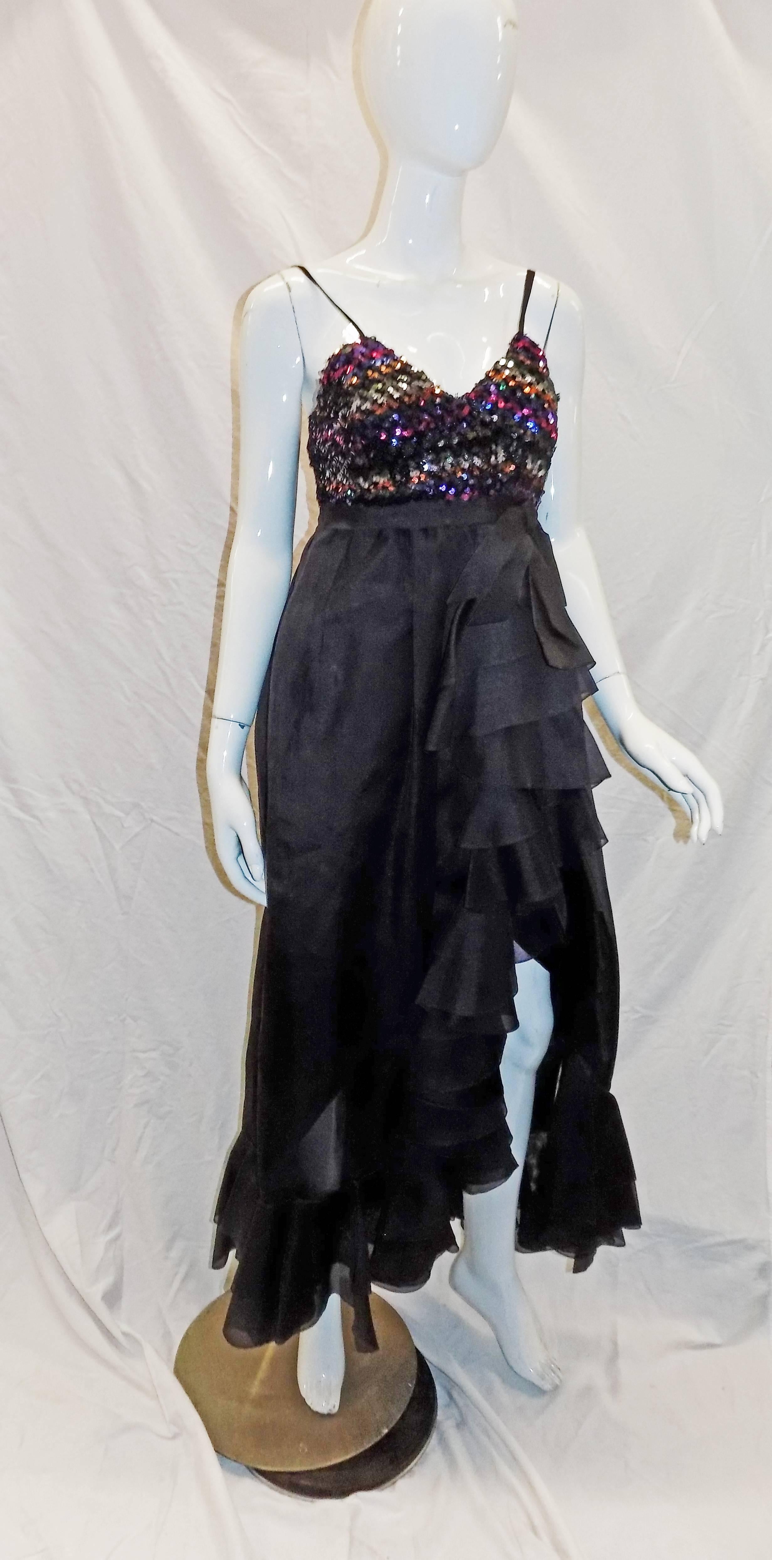 Bill Blass for Maurice Rentner chic and fabulous beaded ruffled silk gown, 1960 For Sale 1