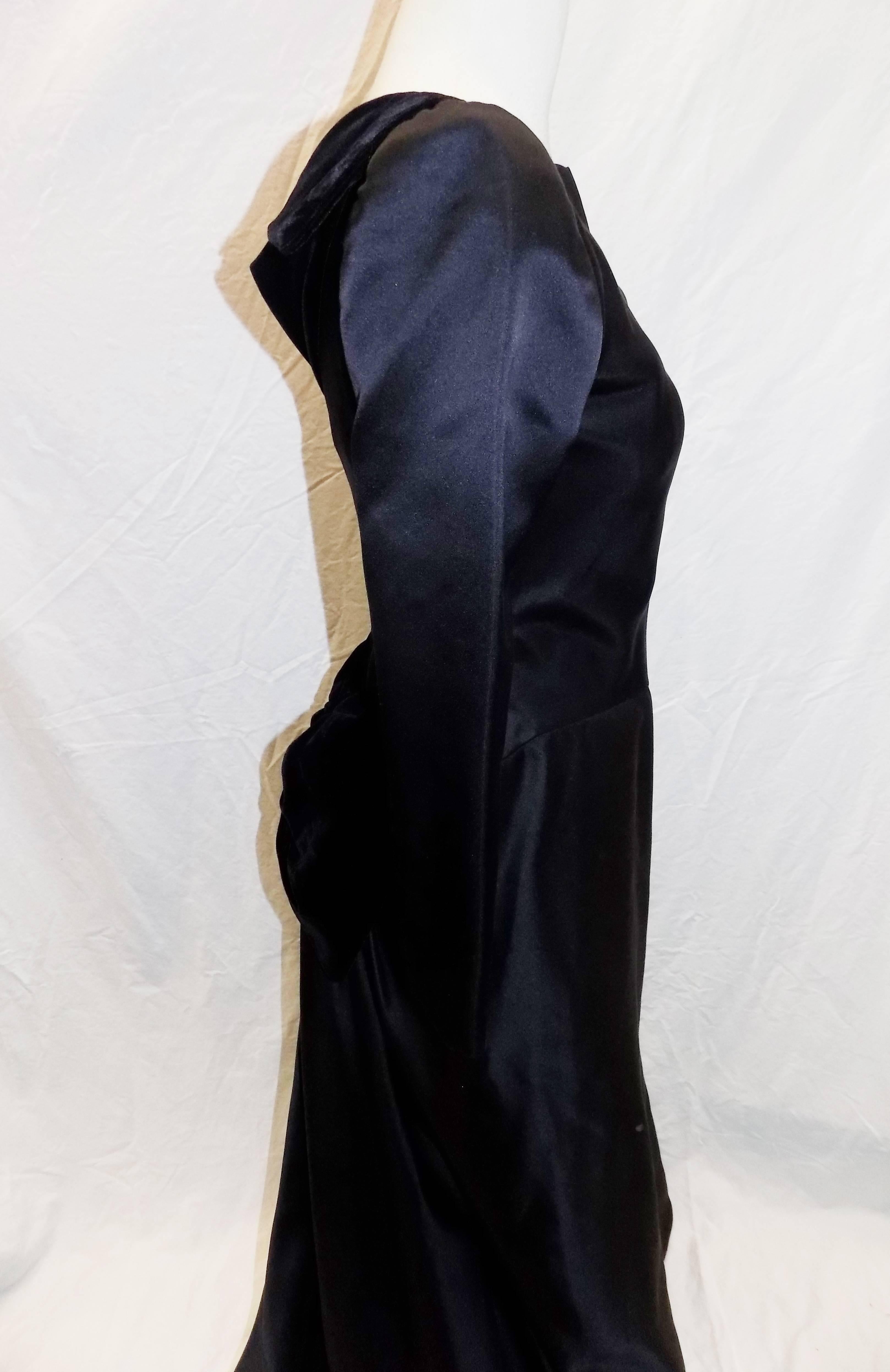 Oscar de la Renta Vintage  Black silk gown w velvet details 2