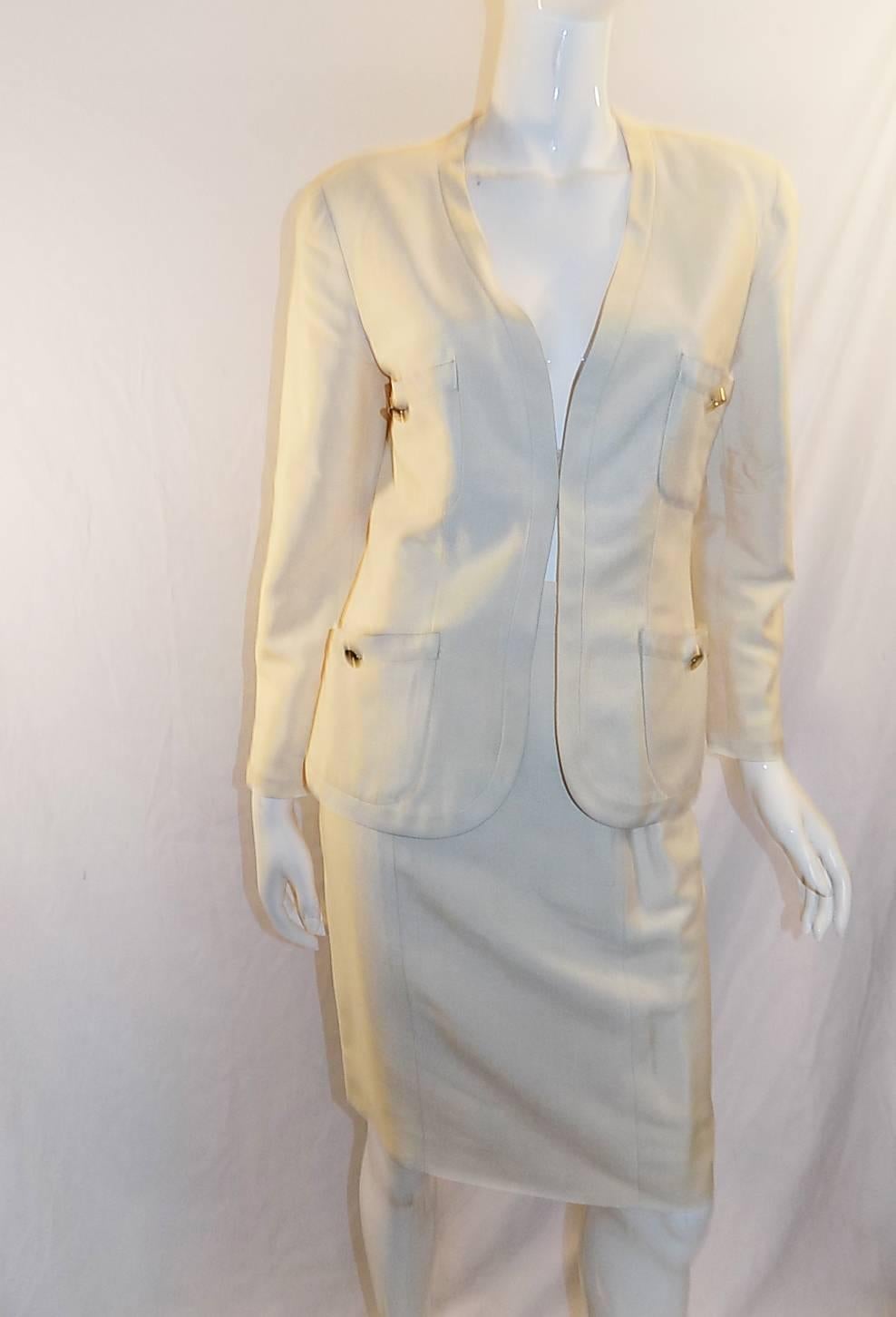 Beige Chanel ivory silk  CC logo buttons summer skirt suit For Sale