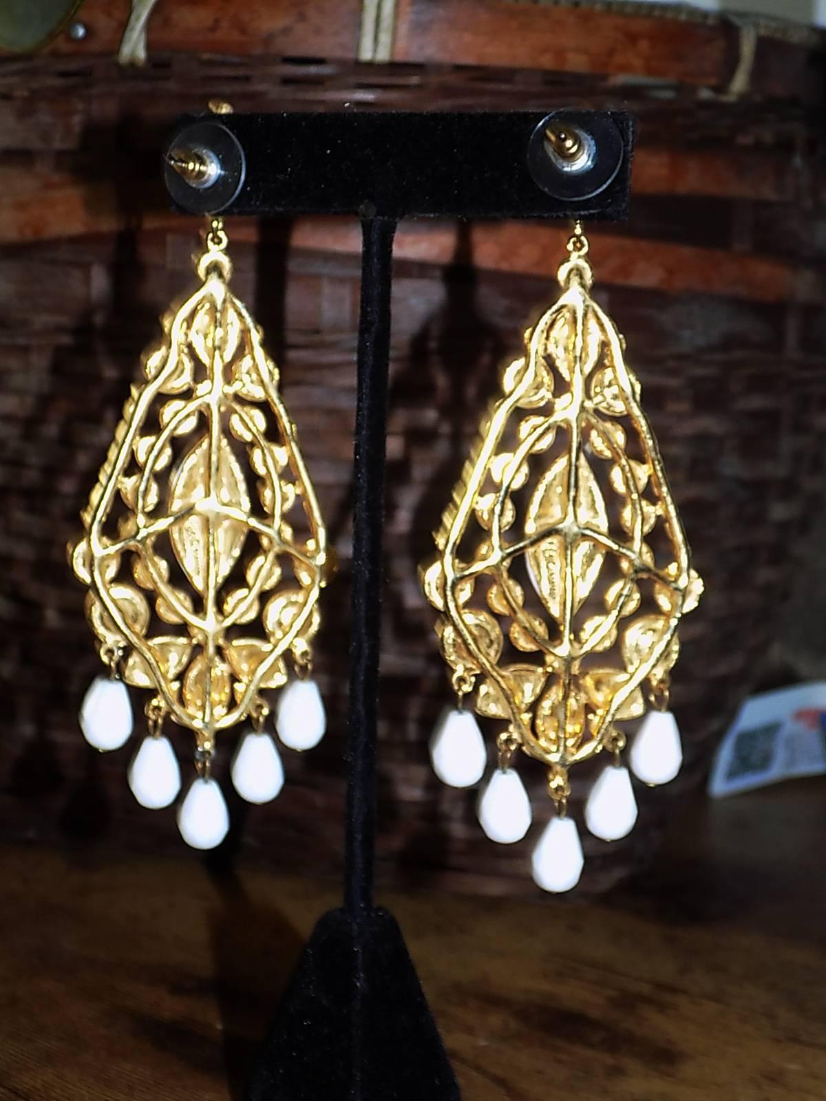 Artist Spectacular vintage Ben Amun chandelier earrings