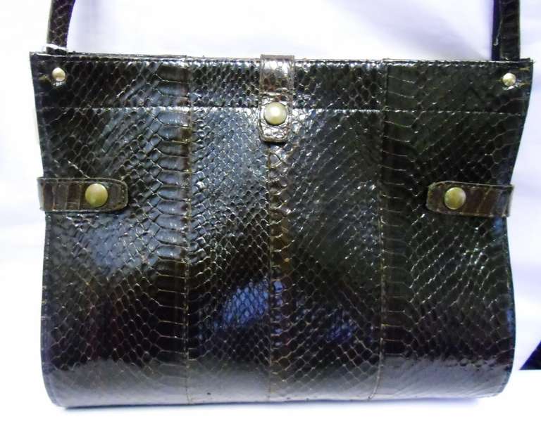 Vintage ALAIN FOURDRAINE PARIS Handpainted Peackock frame snakeskin bag In Excellent Condition In New York, NY