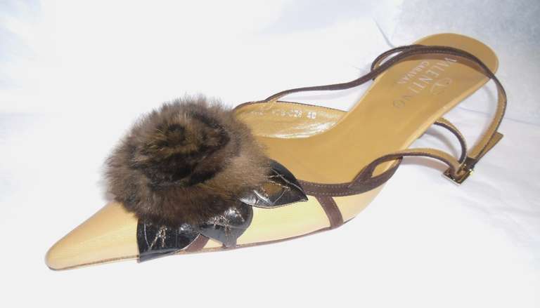 Insanely  beautiful and elegant Valentino slingback tan leather shoes. Pointy toe with sable fur rose front and dark brown leather trim. . Size 40. Catwalk item .
Heel 2.5