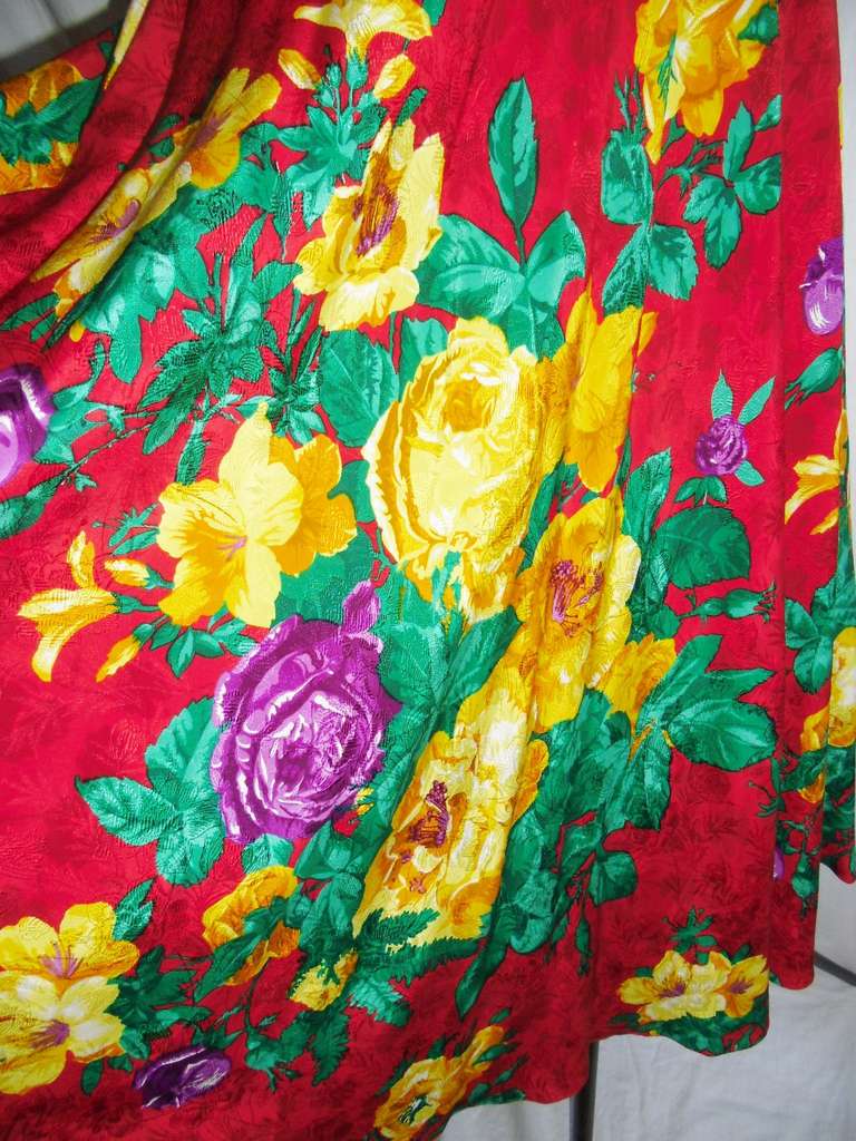 Ralph Lauren Vintage floral silk skirt In Excellent Condition In New York, NY