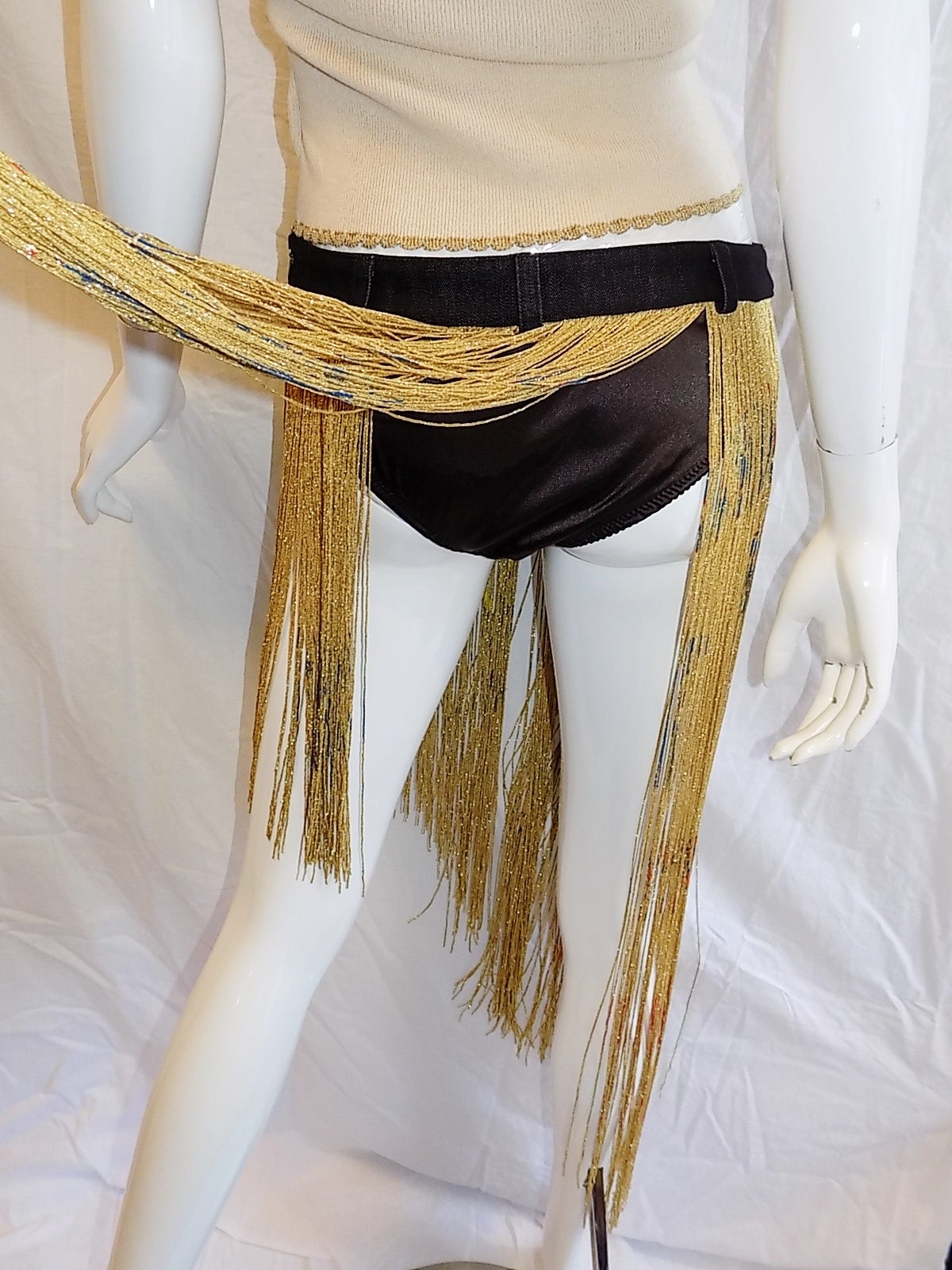 Dolce & Gabbana Metallic fringe  Burlesque skirt and top ensemble. In Excellent Condition For Sale In New York, NY