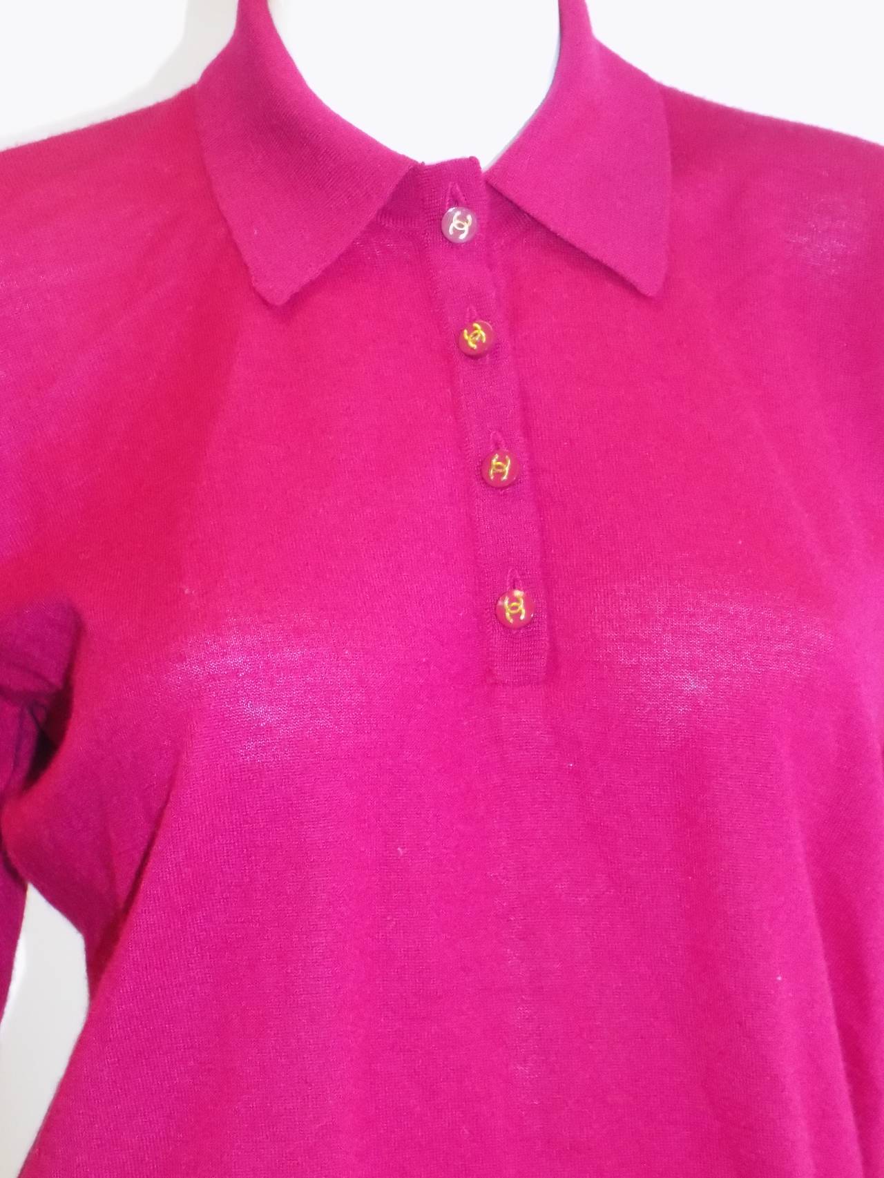Women's Chanel Vintage  cerise pink  cashmere button front  sweater top