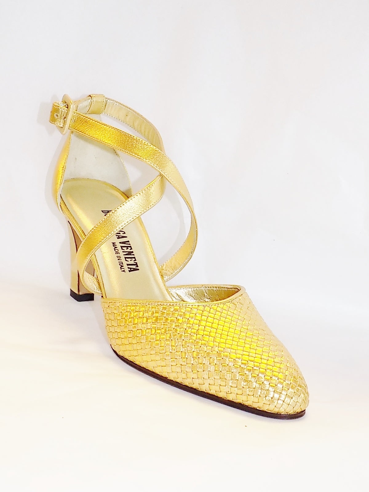 Gold BOTTEGA VENETA leather woven shoes sz 9 new For Sale 3