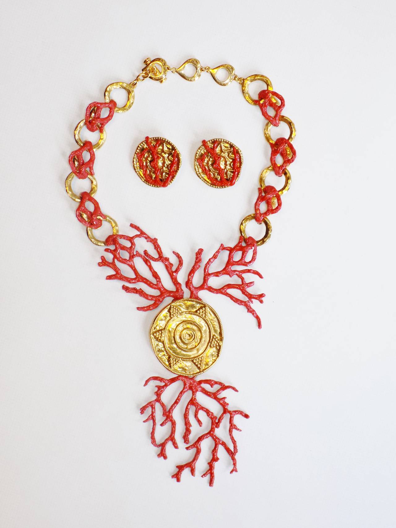 Iconic Robert Goossens For Yves Saint Laurent Coral sun Necklace and Earrings In New Condition In New York, NY