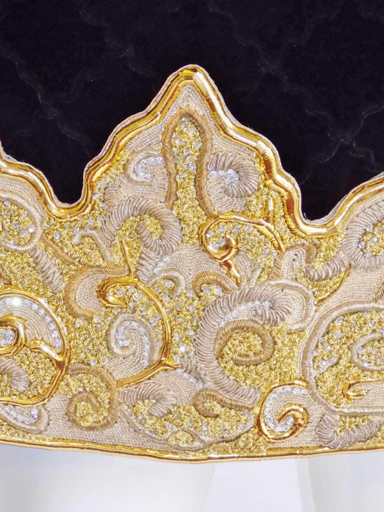 Gold Michael NOVARESE Vintage  velvet  diamond quilt gold embroidery beaded jacket For Sale